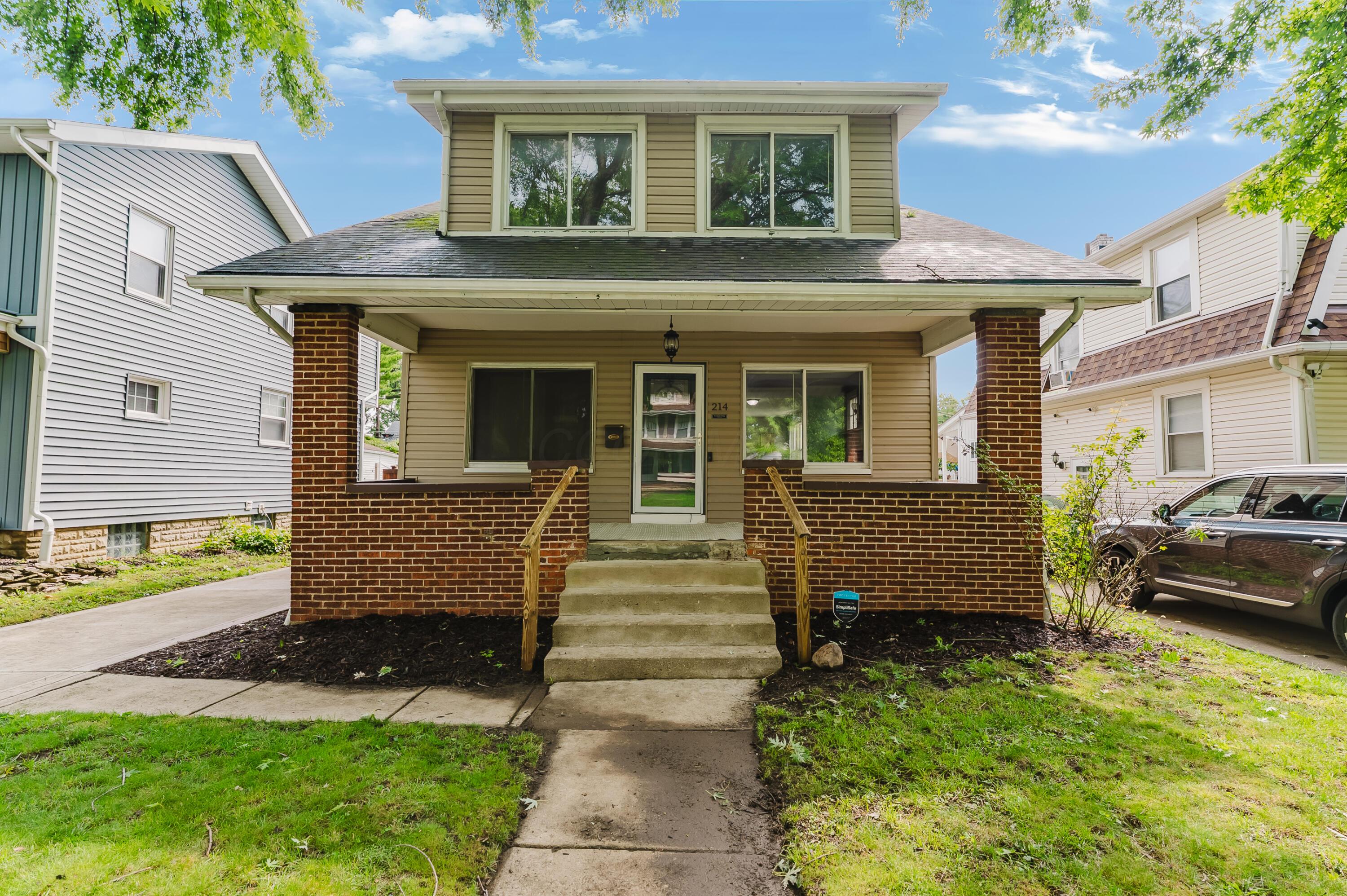 214 S Brinker Avenue Property Photo 1