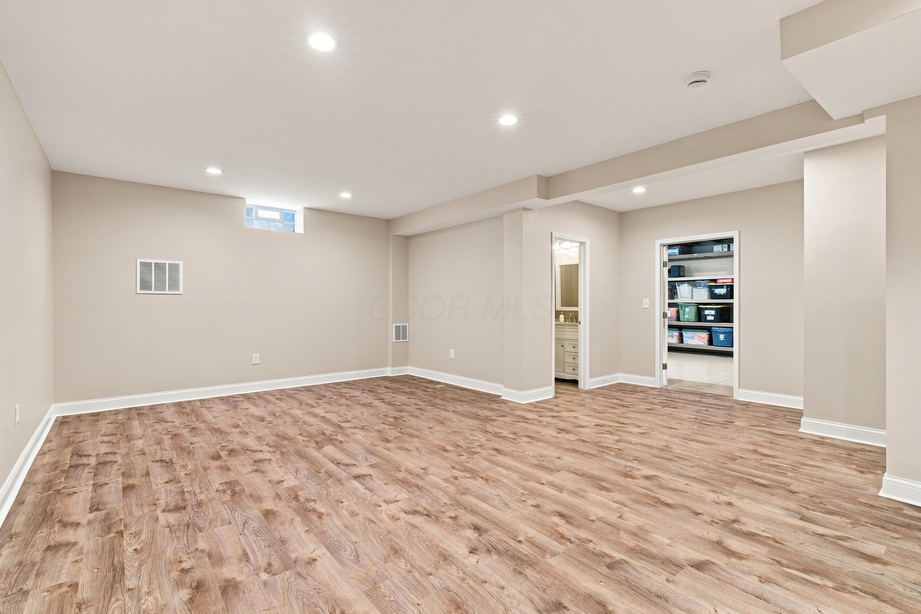 1607 Adlington Drive Property Photo 29