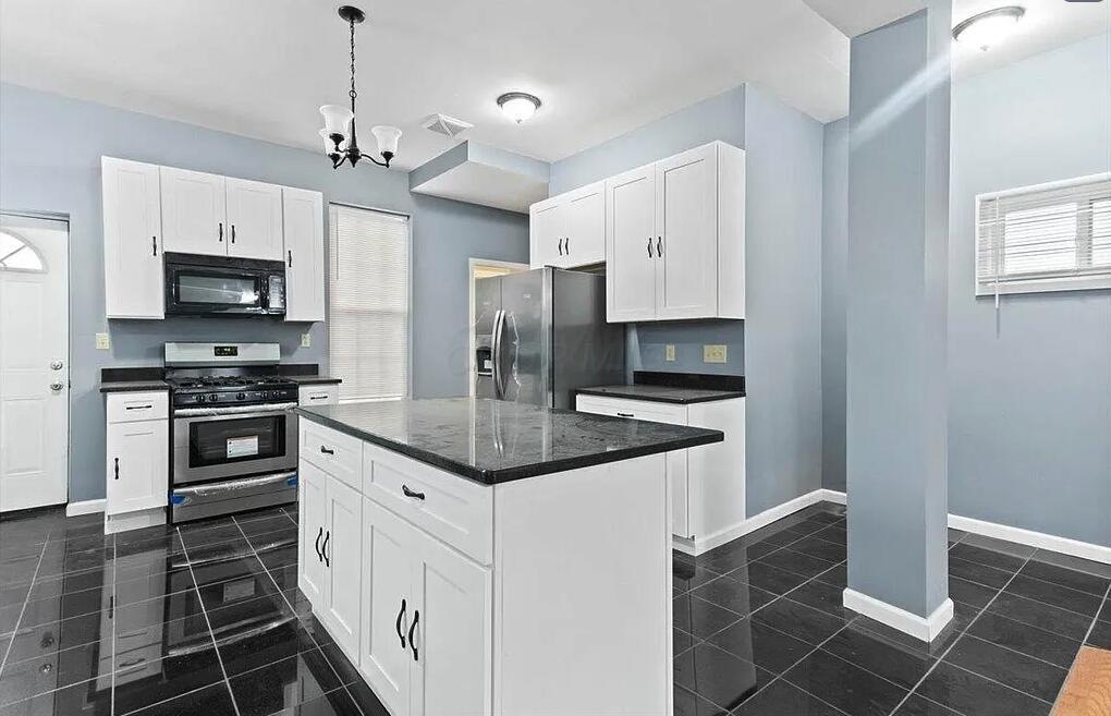 369 N Monroe Avenue Property Photo 9