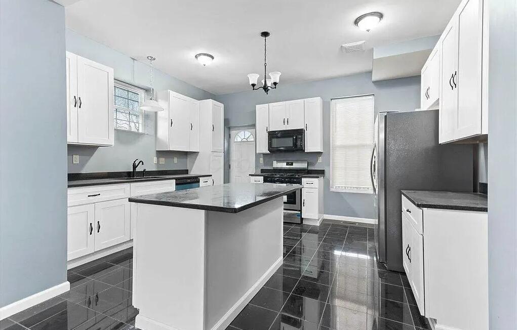 369 N Monroe Avenue Property Photo 10