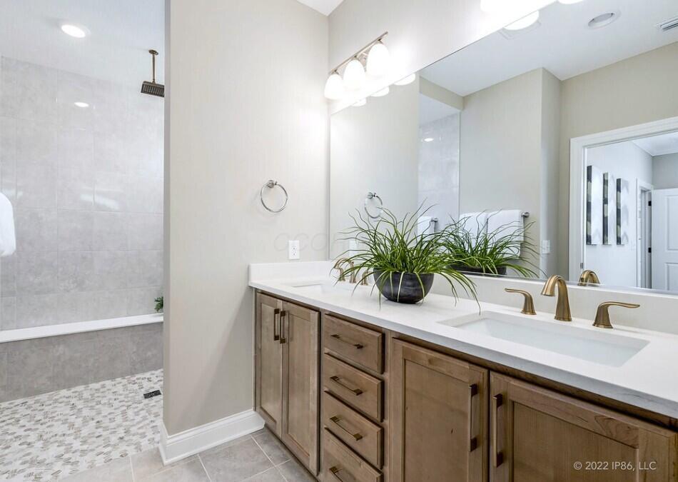 8731 Birkdale Drive Property Photo 8