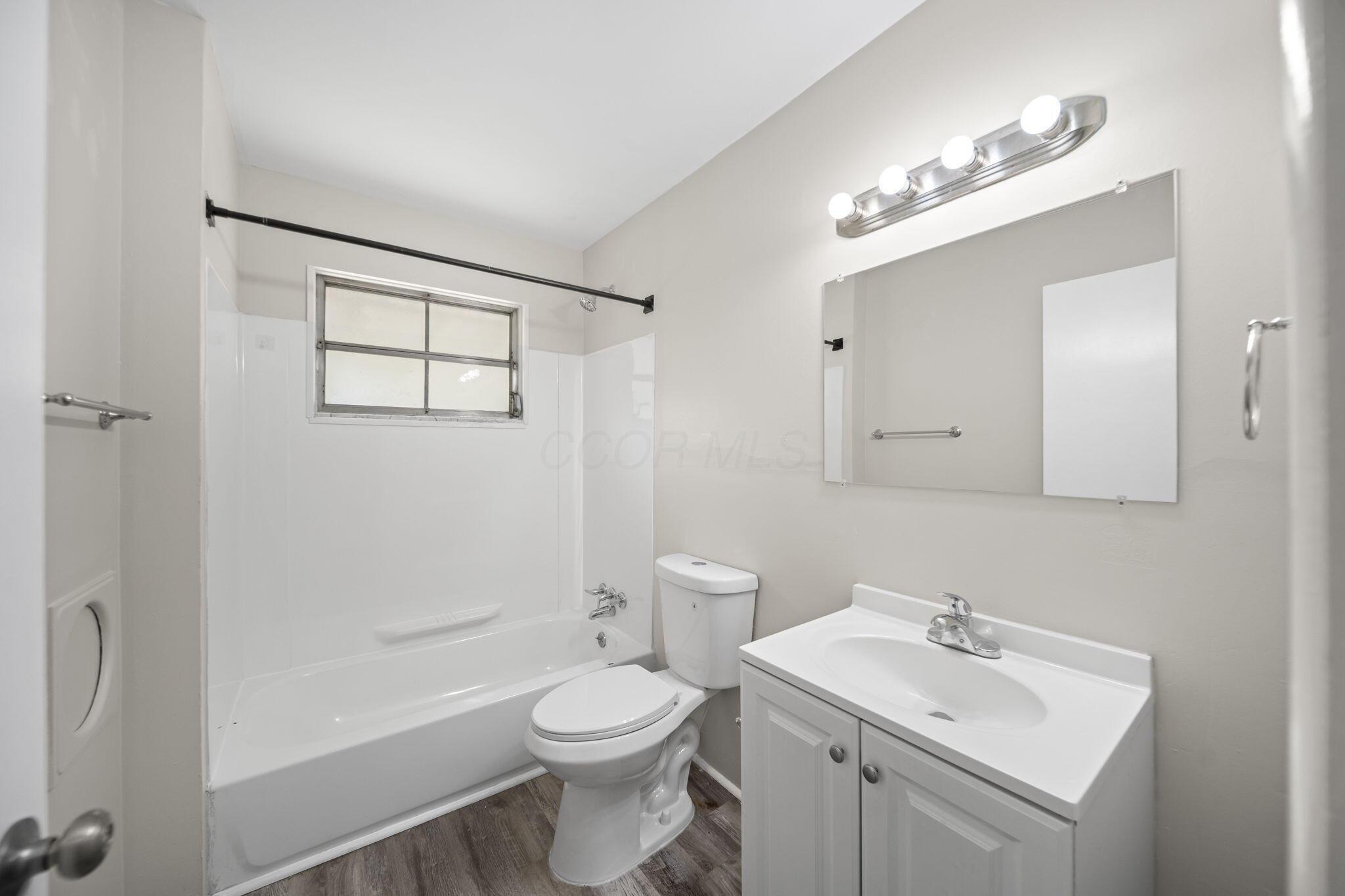4287 Colby Avenue Property Photo 37