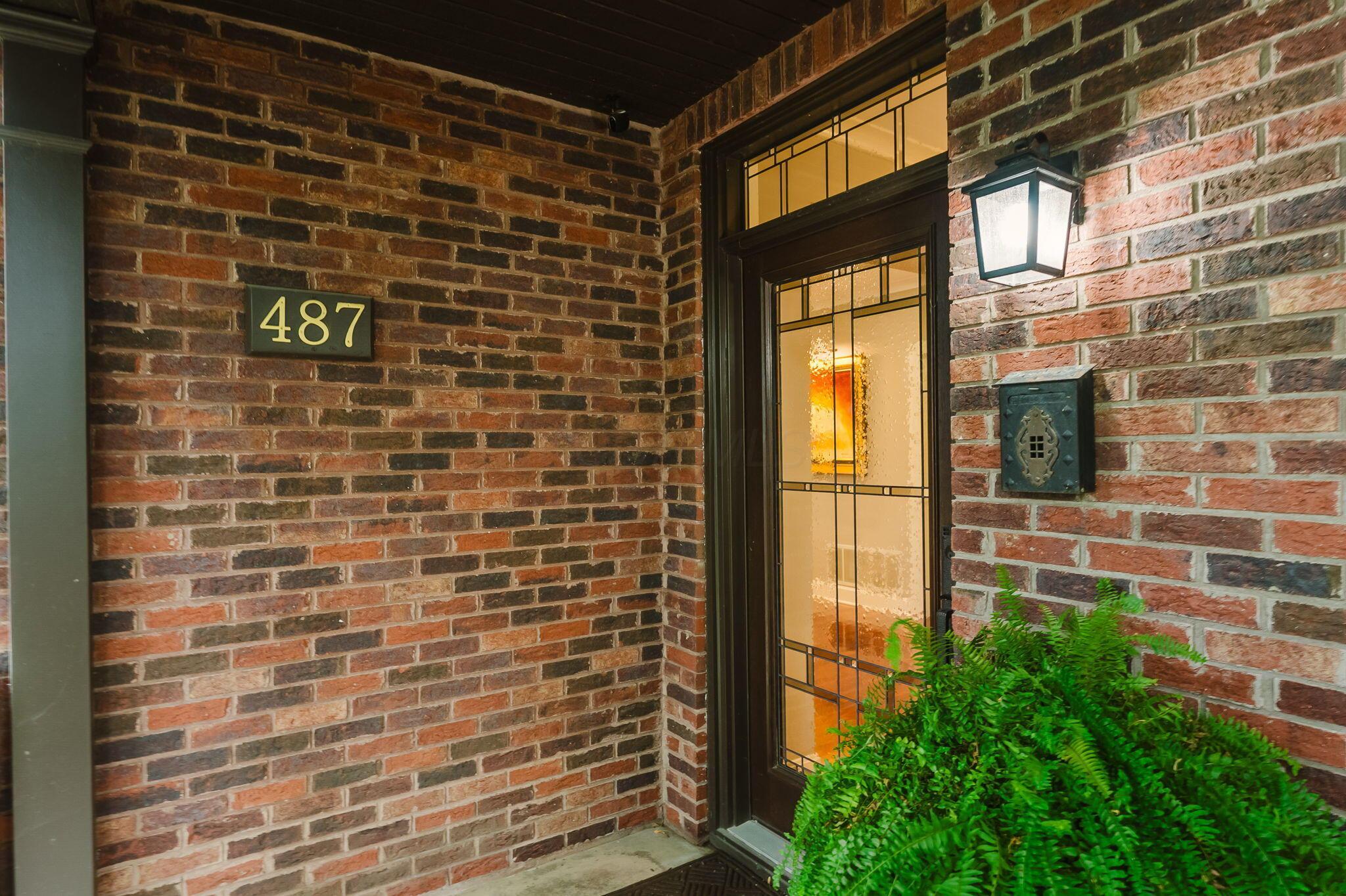 487 E Beck Street Property Photo 2