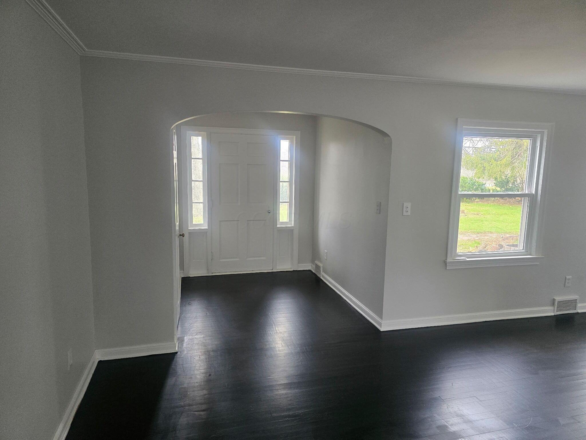 3950 Riverside Drive Property Photo 12