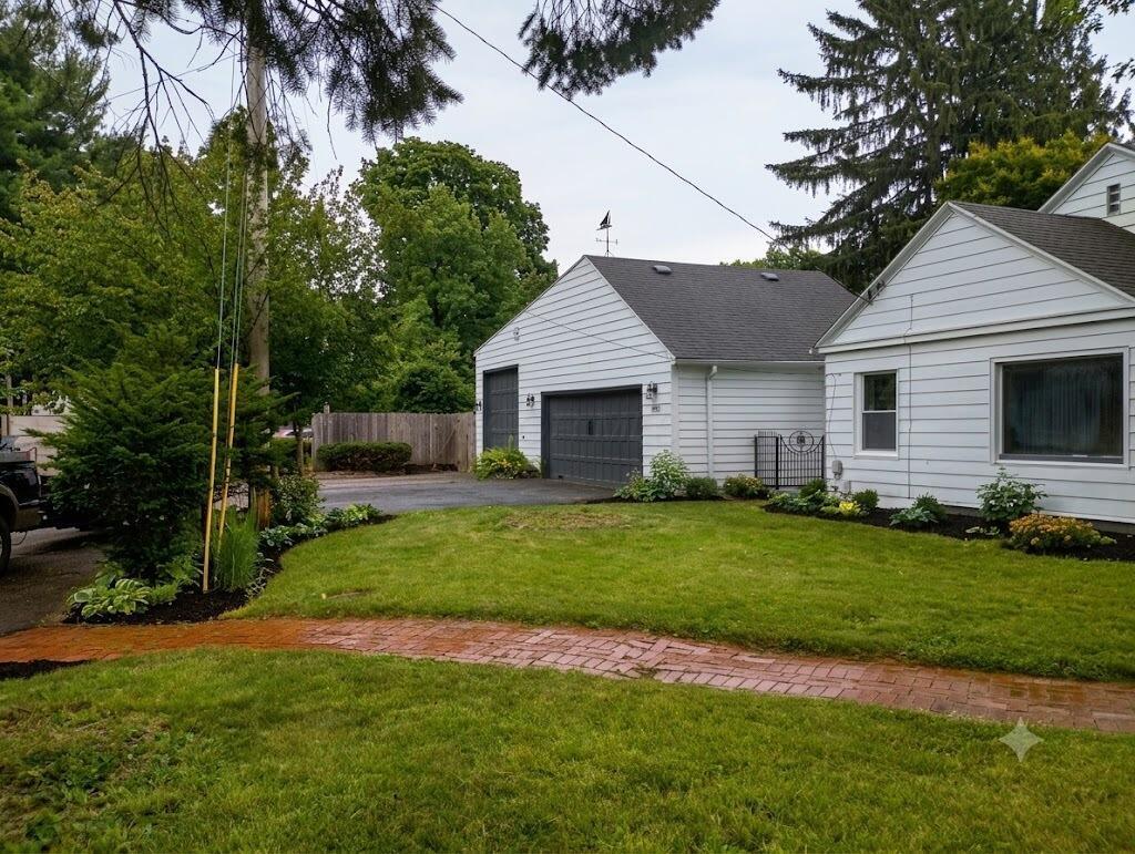 3950 Riverside Drive Property Photo 37