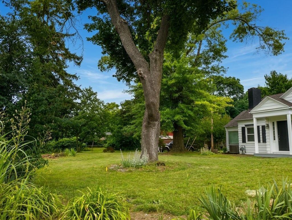3950 Riverside Drive Property Photo 40