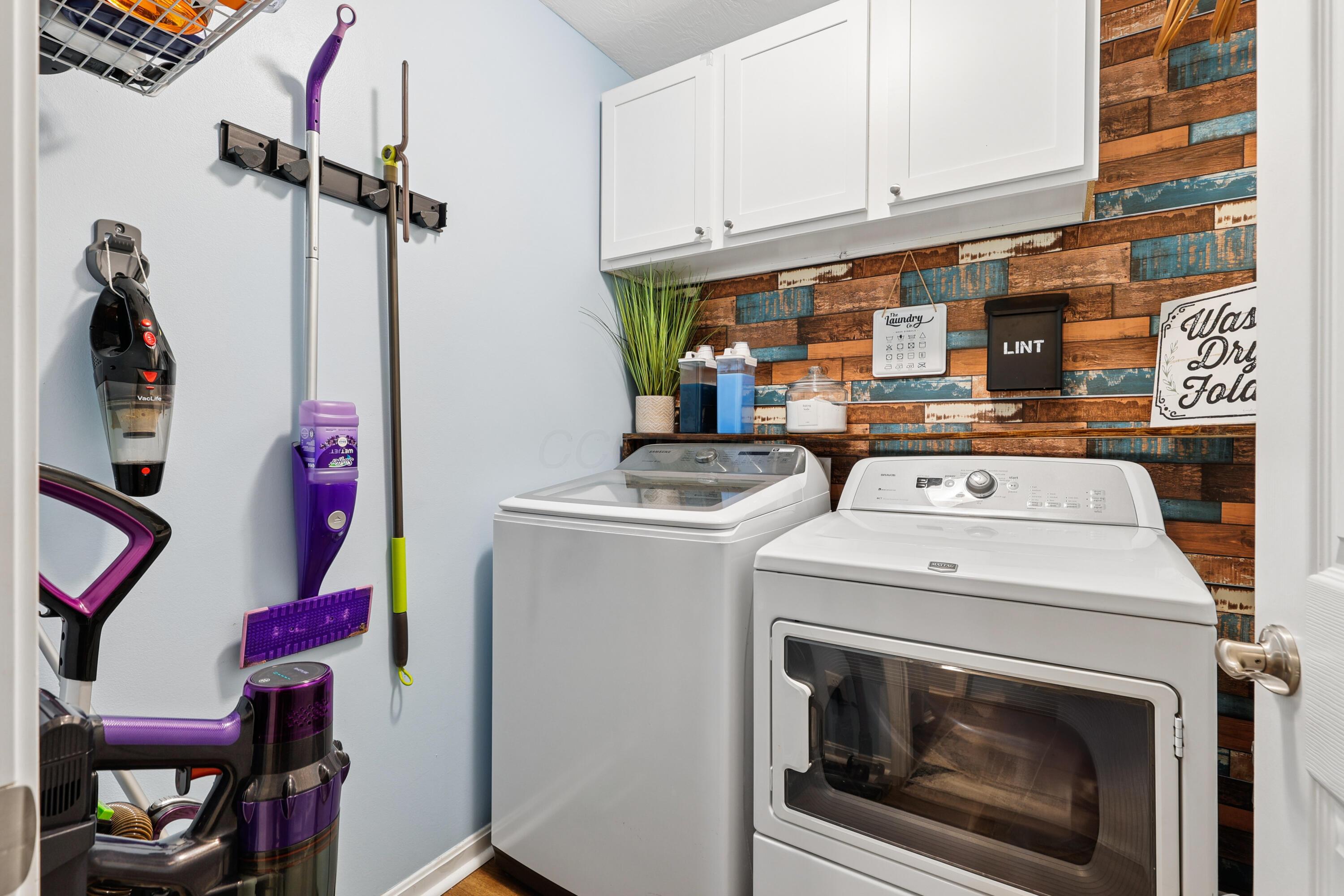 7481 Winding Path Court Property Photo 20