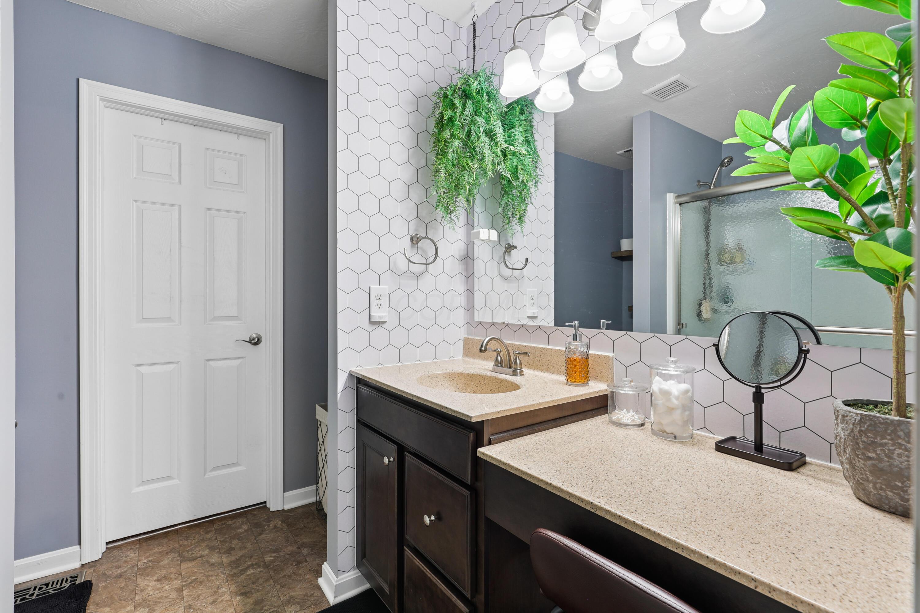 7481 Winding Path Court Property Photo 29
