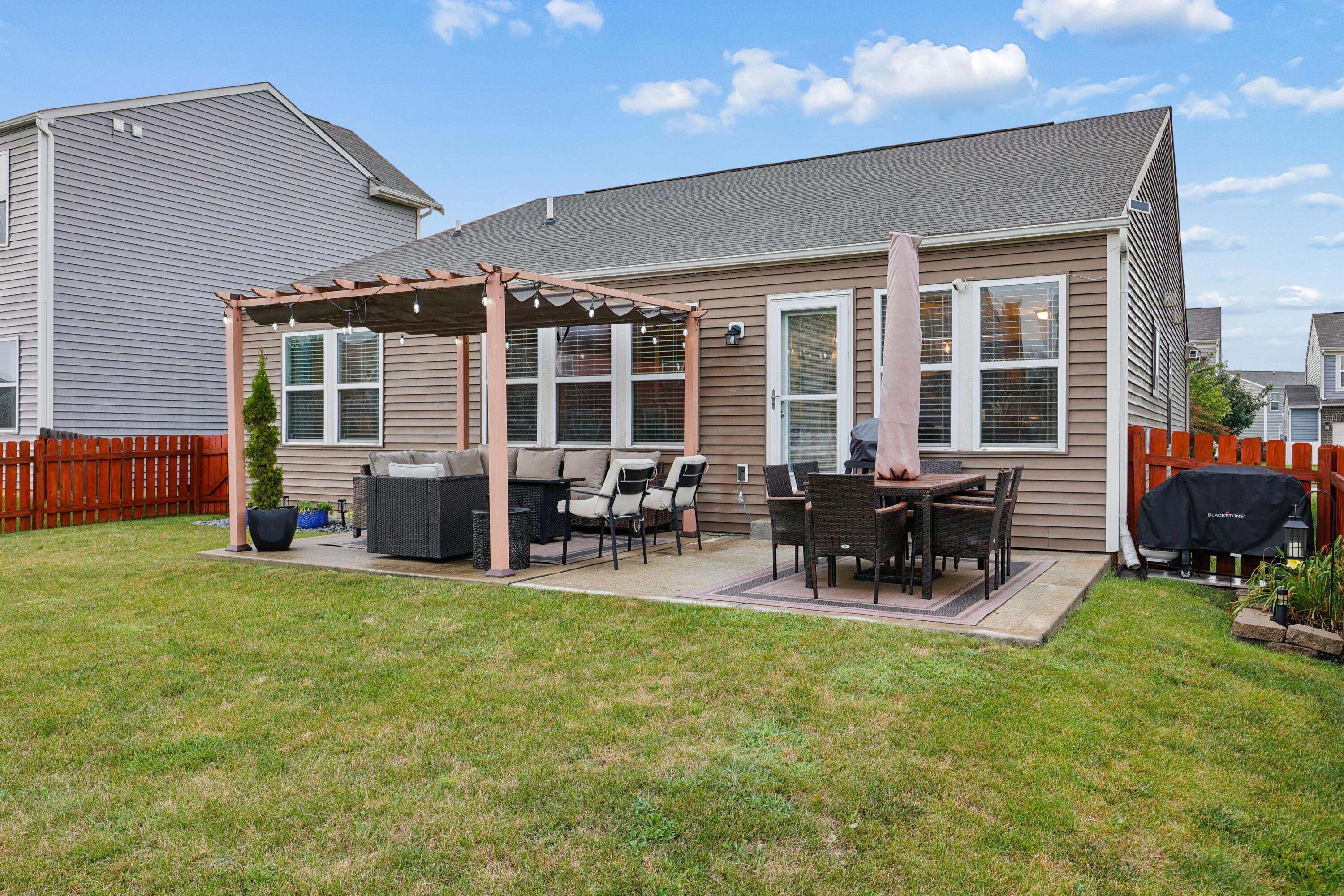 7481 Winding Path Court Property Photo 32
