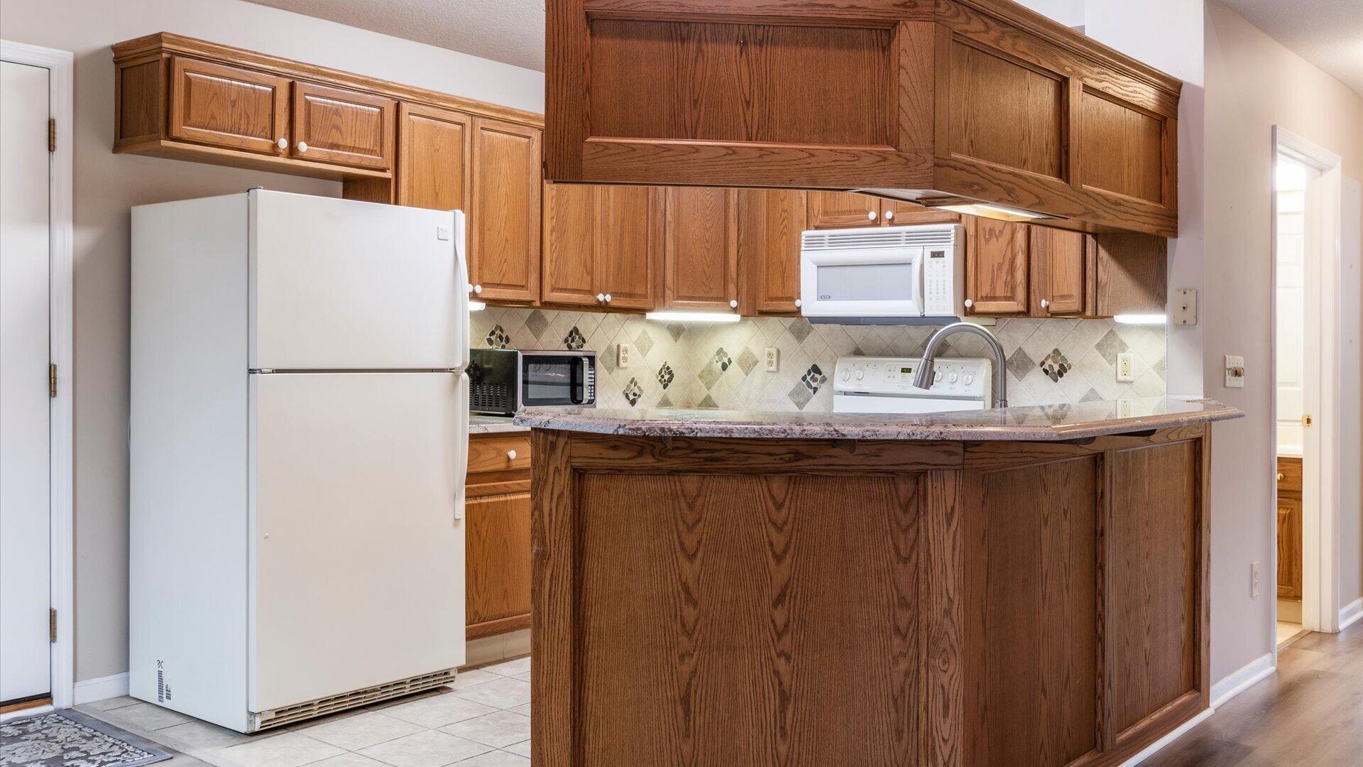 643 Kensington Drive Property Photo 14