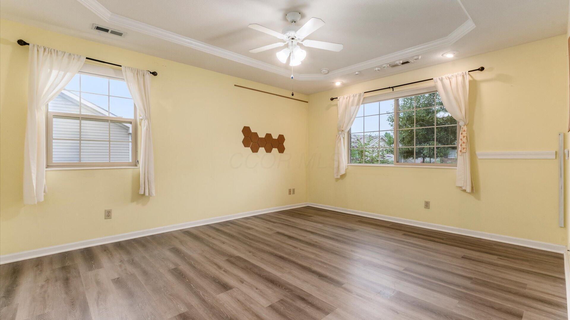 643 Kensington Drive Property Photo 23