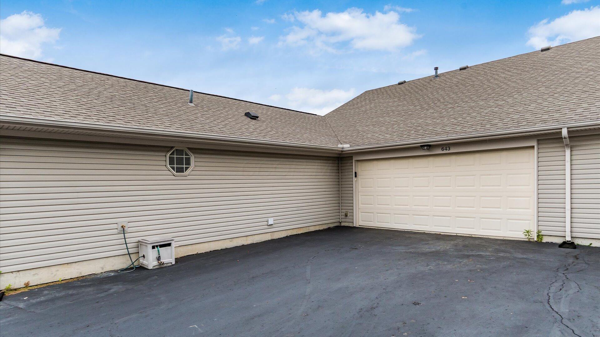 643 Kensington Drive Property Photo 32