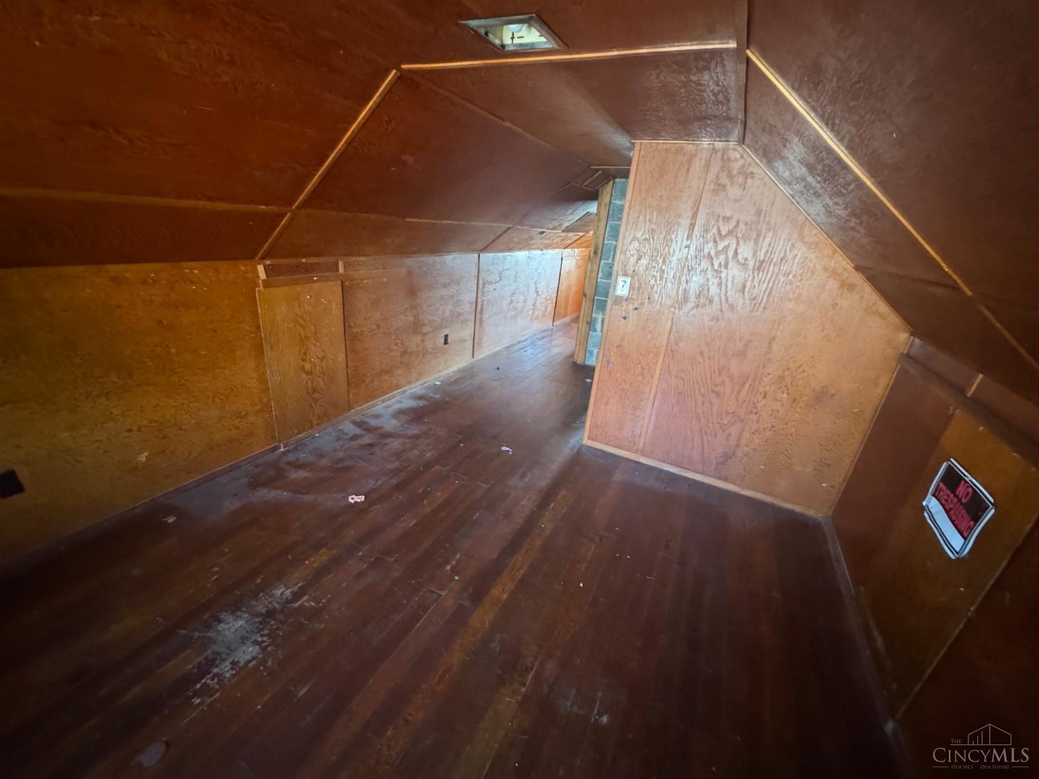 231 Edgewood Avenue Property Photo 5