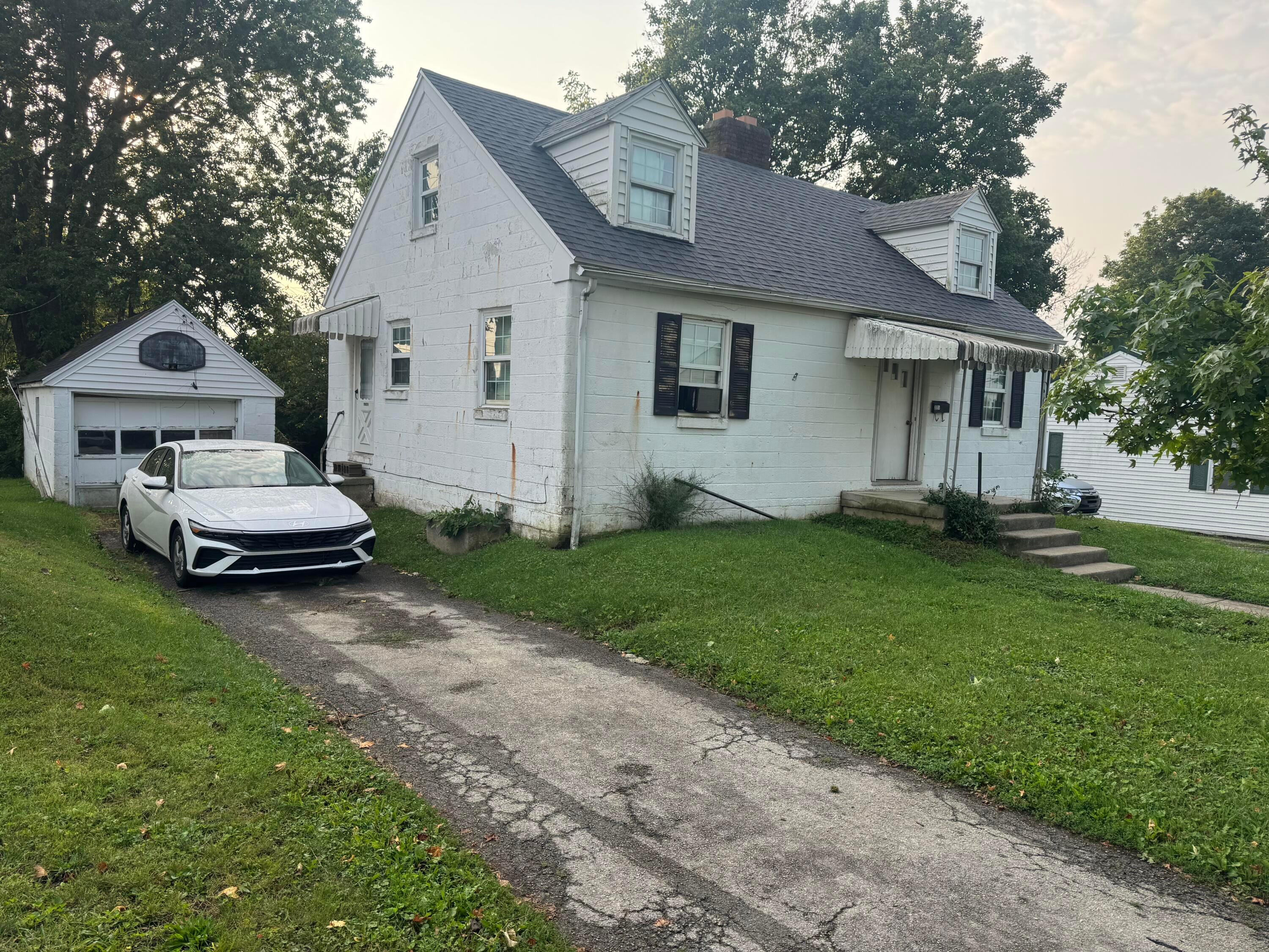 225 Edgewood Avenue Property Photo 1