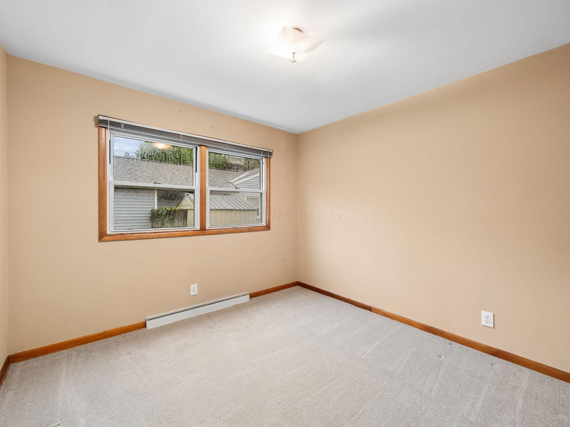 2433 Fishinger Road Property Photo 32