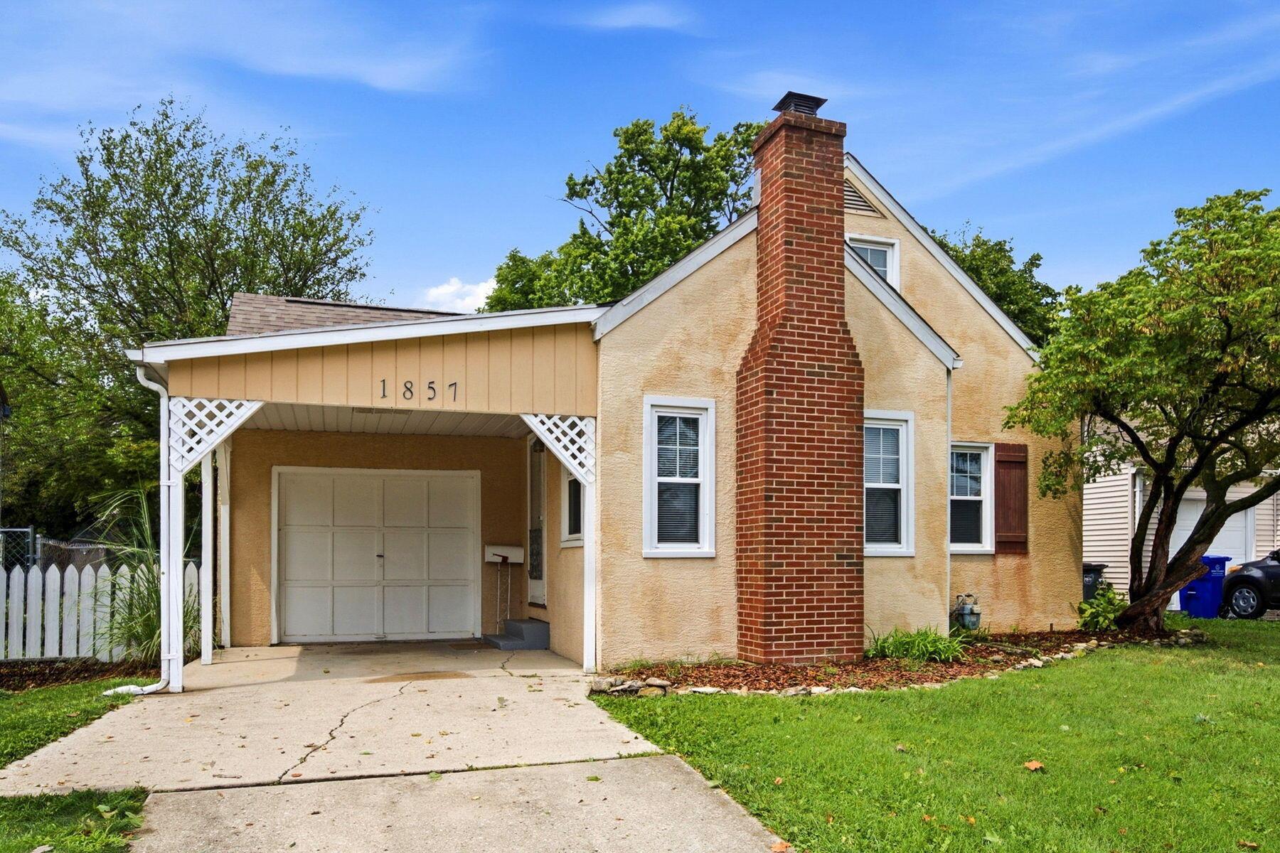 1857 Hess Boulevard Property Photo 1