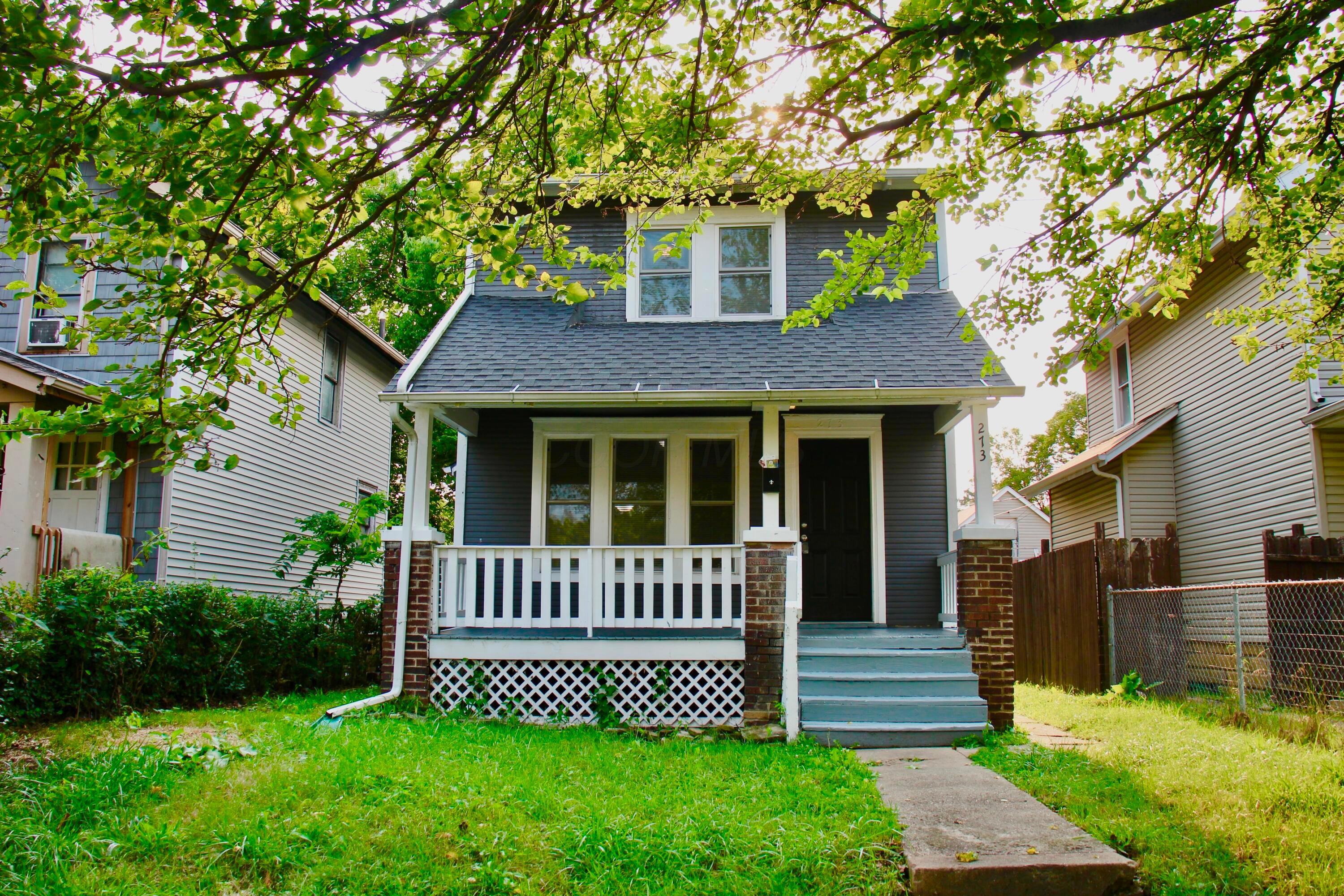 273 Wrexham Avenue Property Photo 1