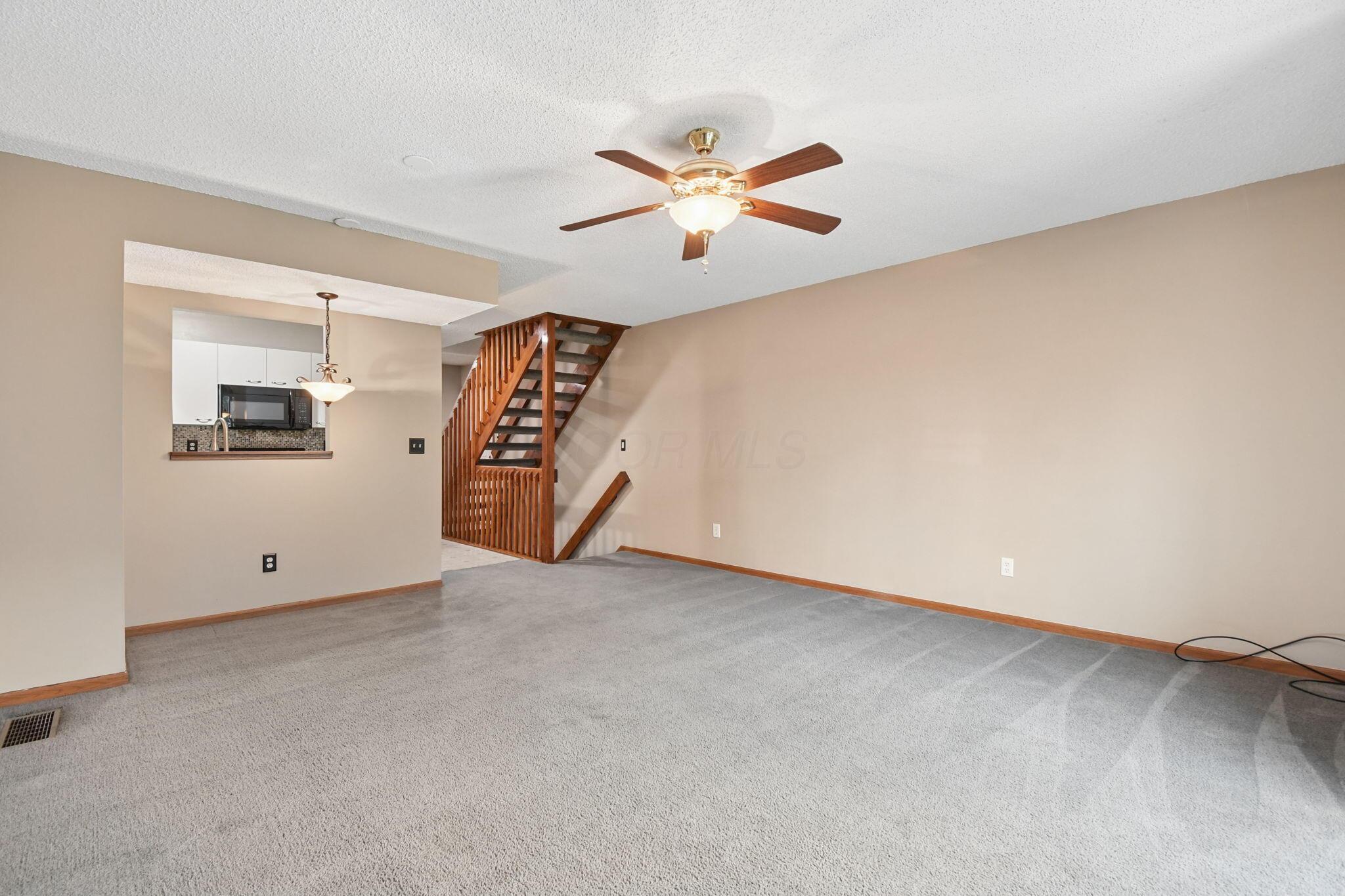 186 Macfalls Way, 17b Property Photo 10