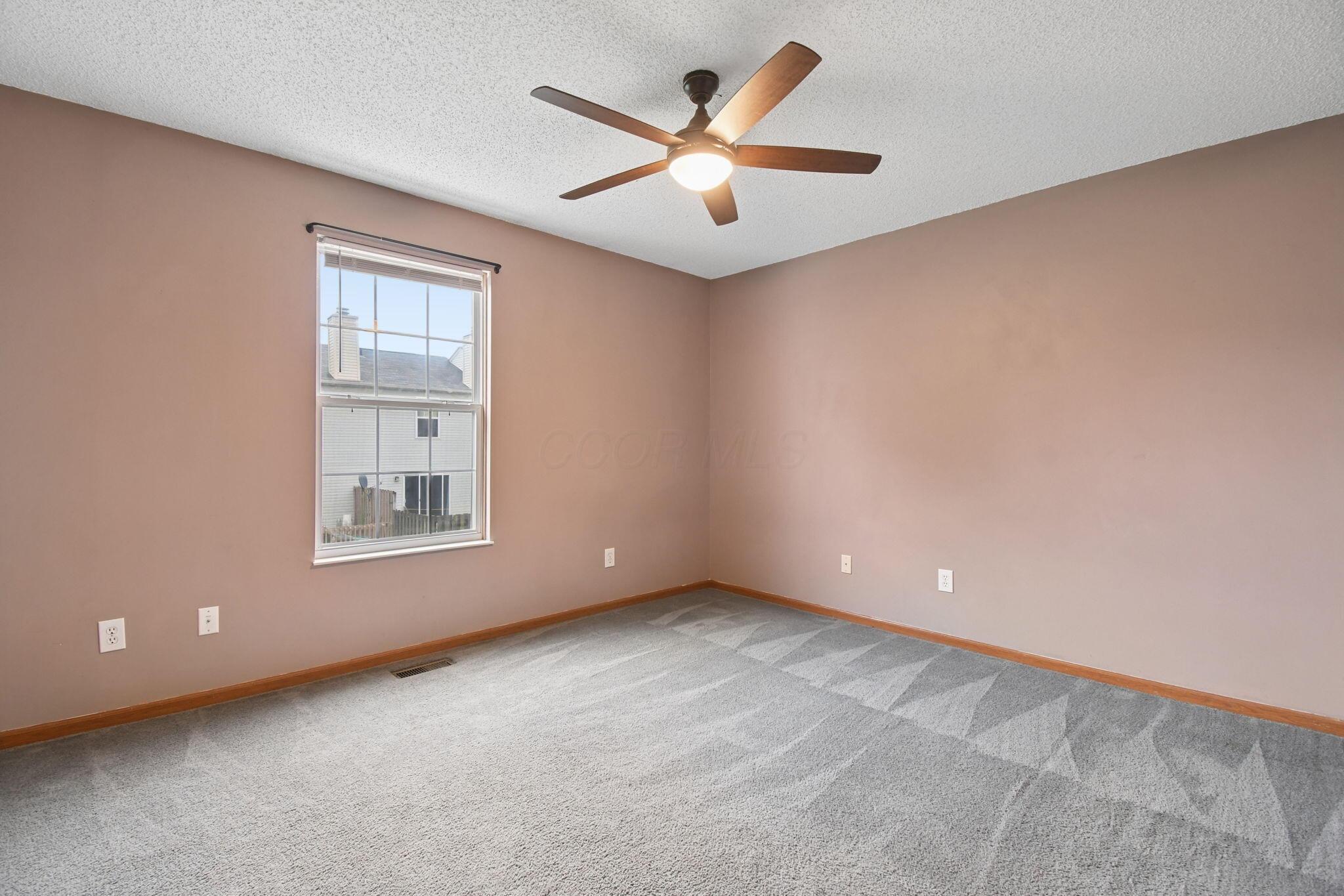 186 Macfalls Way, 17b Property Photo 14