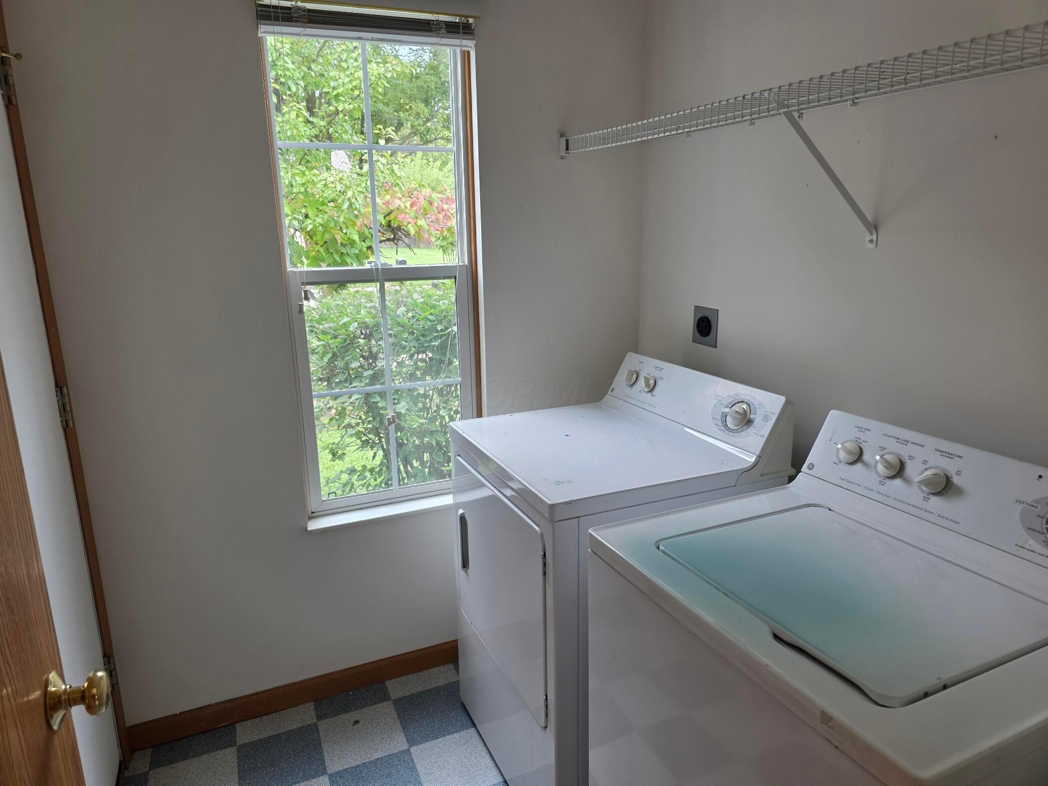 2049 Margo Road Property Photo 10