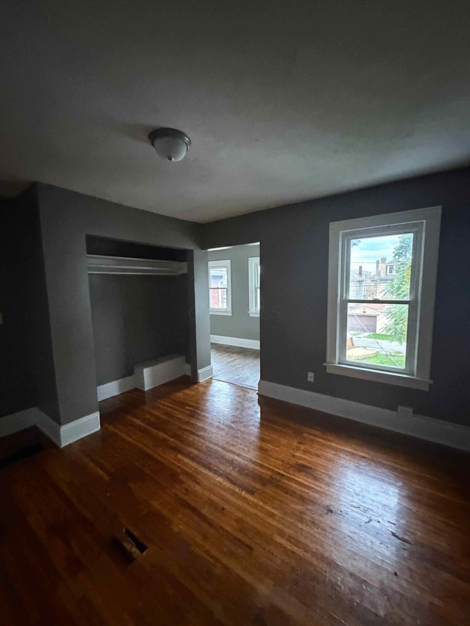 28 S Warren Avenue Property Photo 9