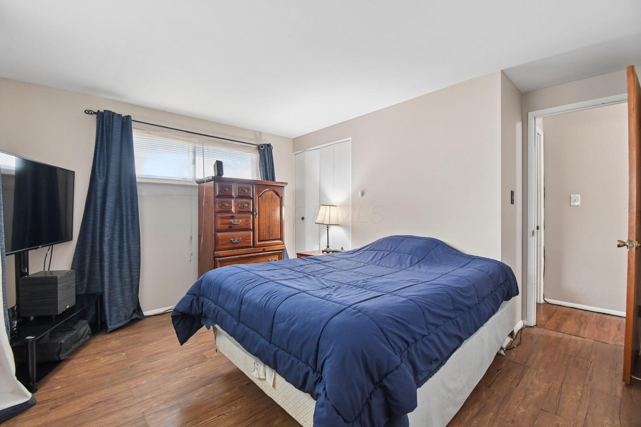 7054 Shaulis Drive Property Photo 15