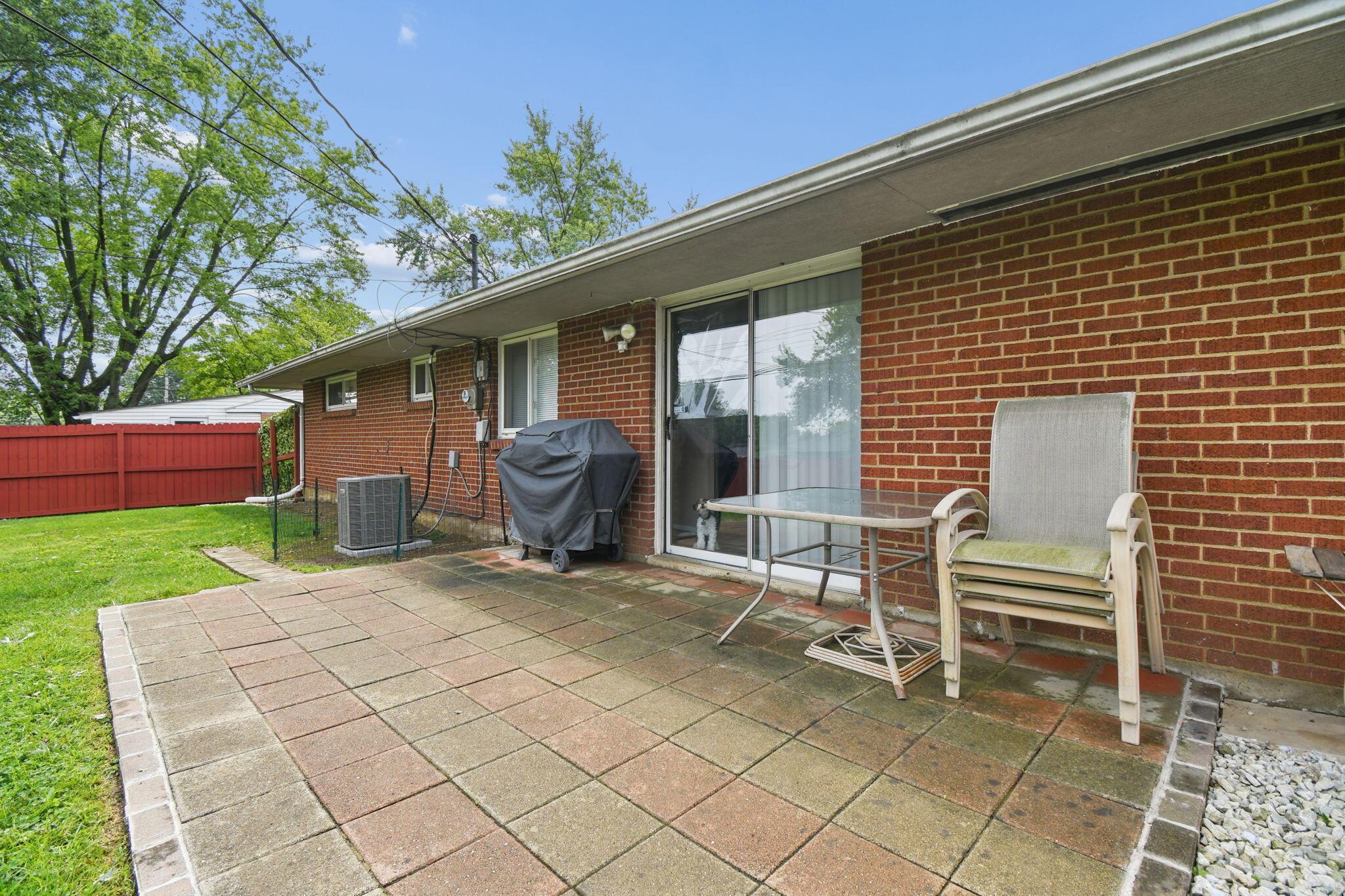7054 Shaulis Drive Property Photo 21
