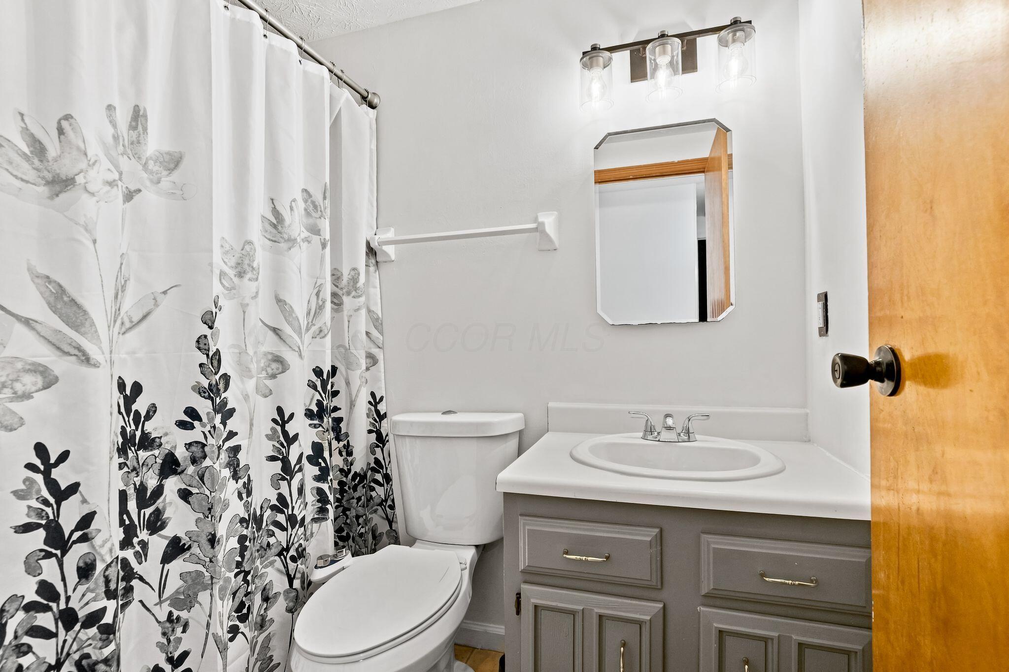 5723 Greendale Drive Property Photo 24