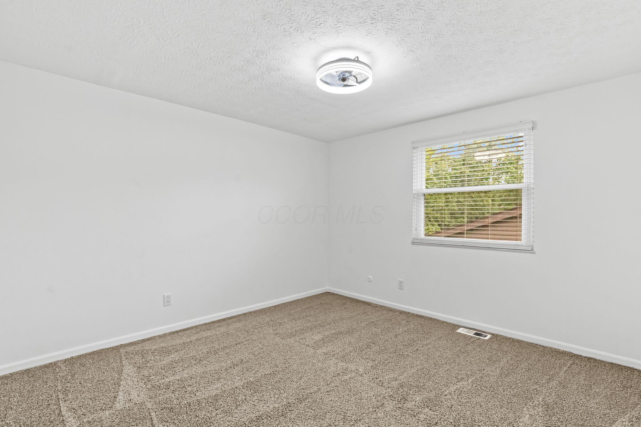 5723 Greendale Drive Property Photo 25