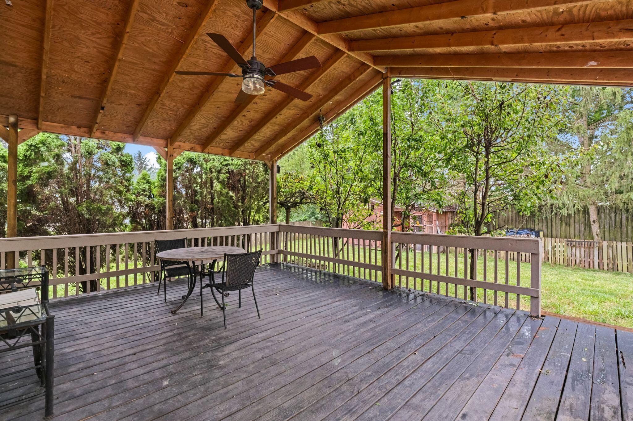 5723 Greendale Drive Property Photo 44