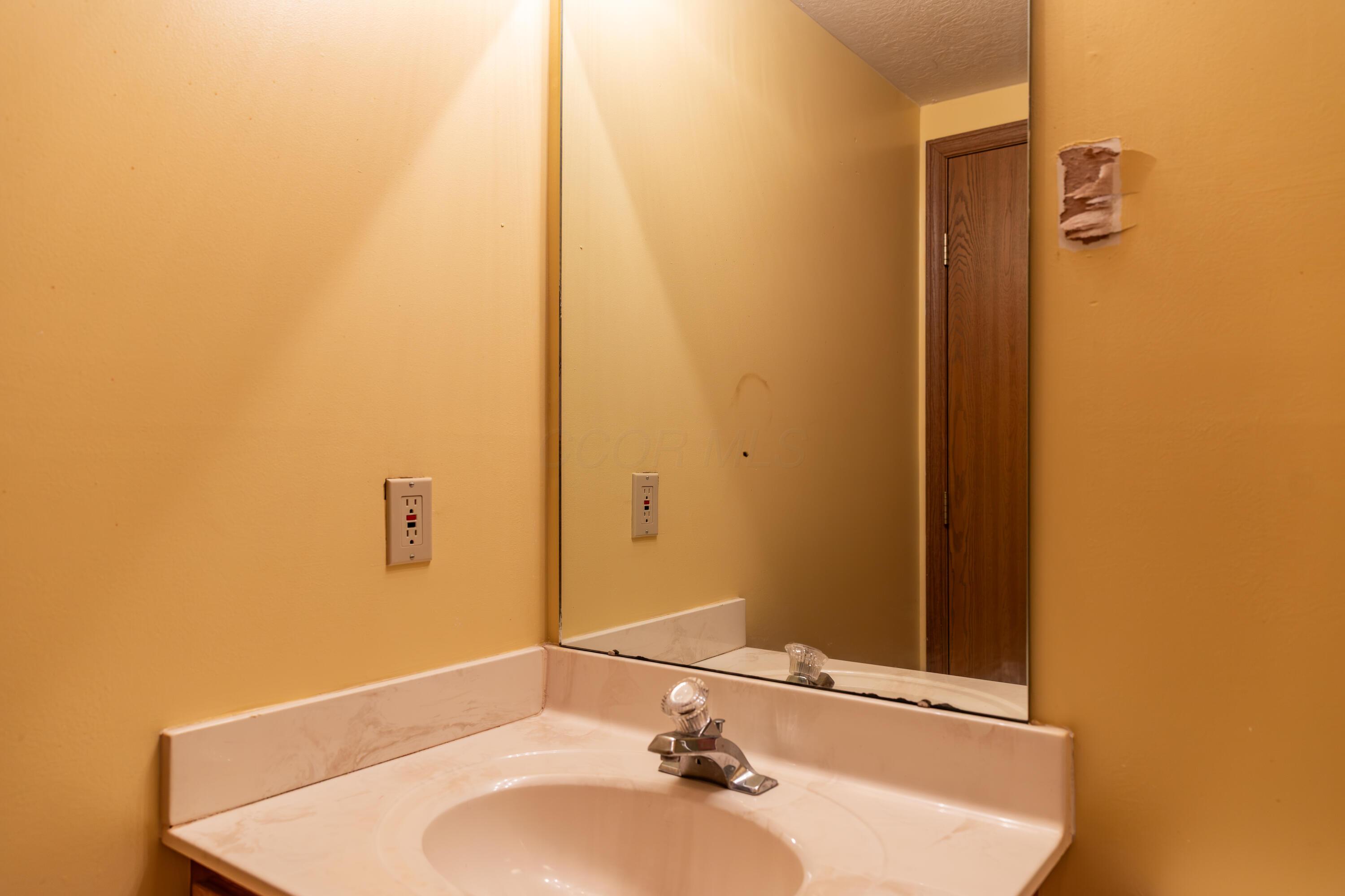 4792 Parkwick Drive Property Photo 27