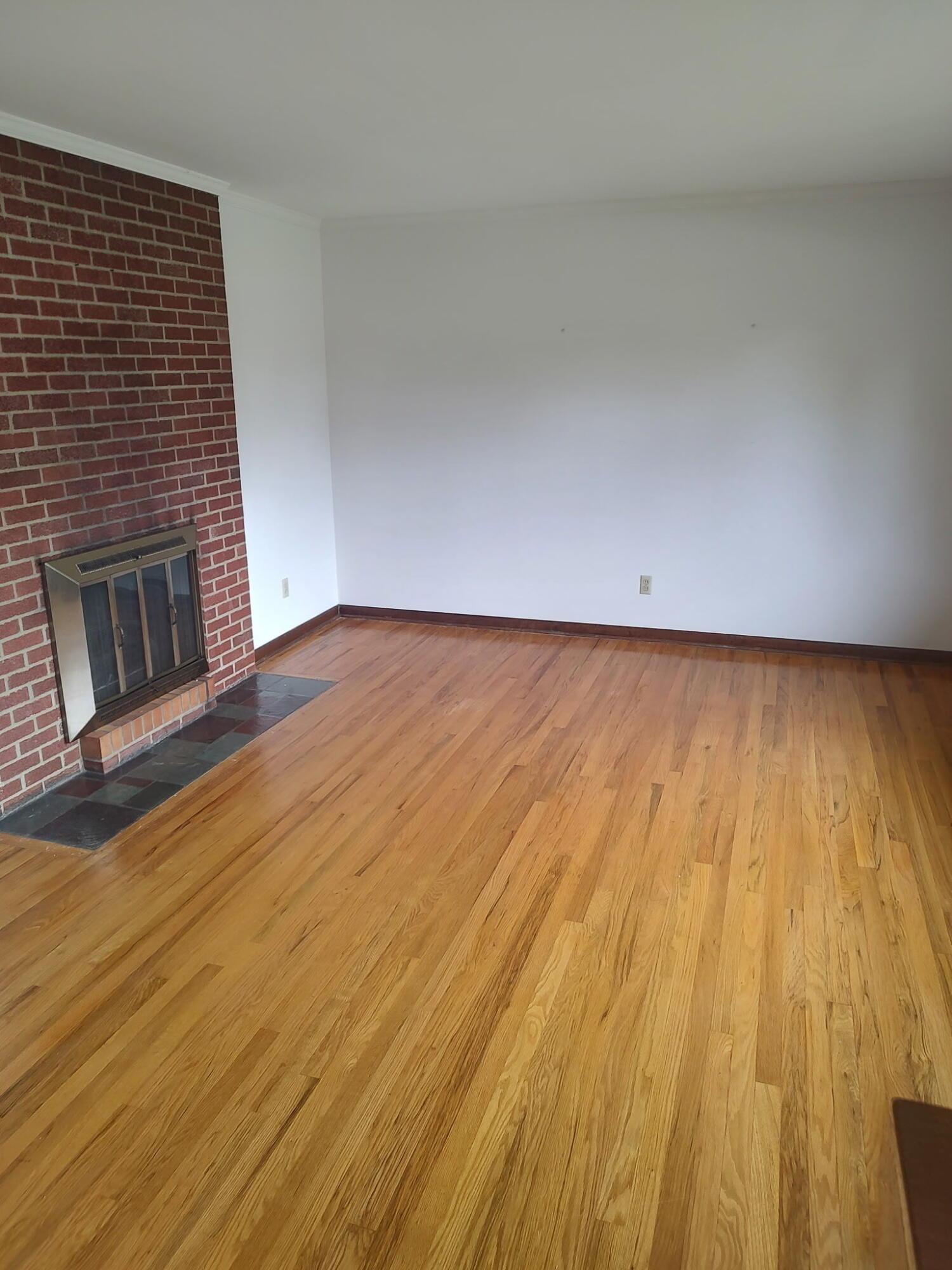 1069 Kennington Avenue Property Photo 6