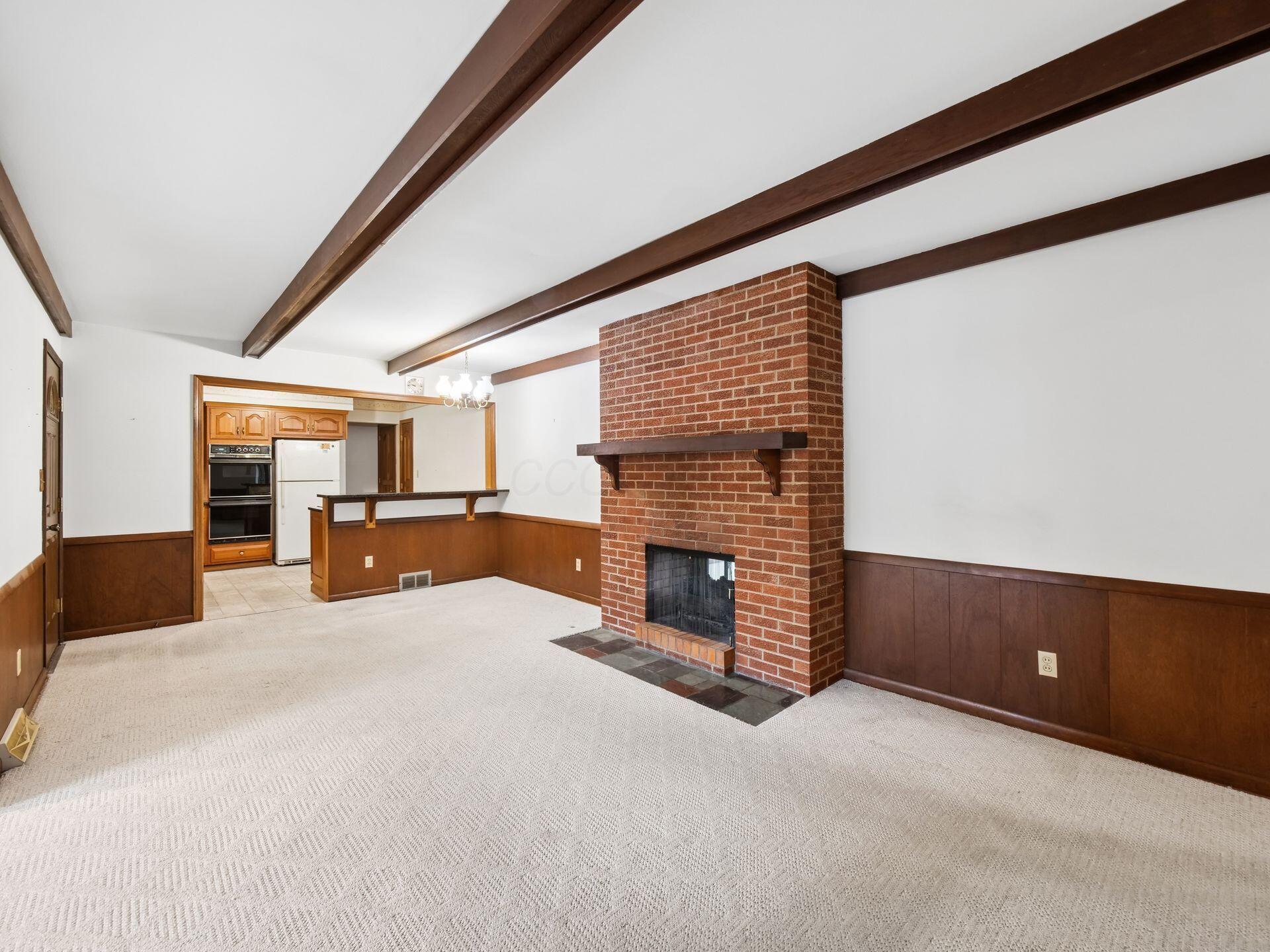 1069 Kennington Avenue Property Photo 8