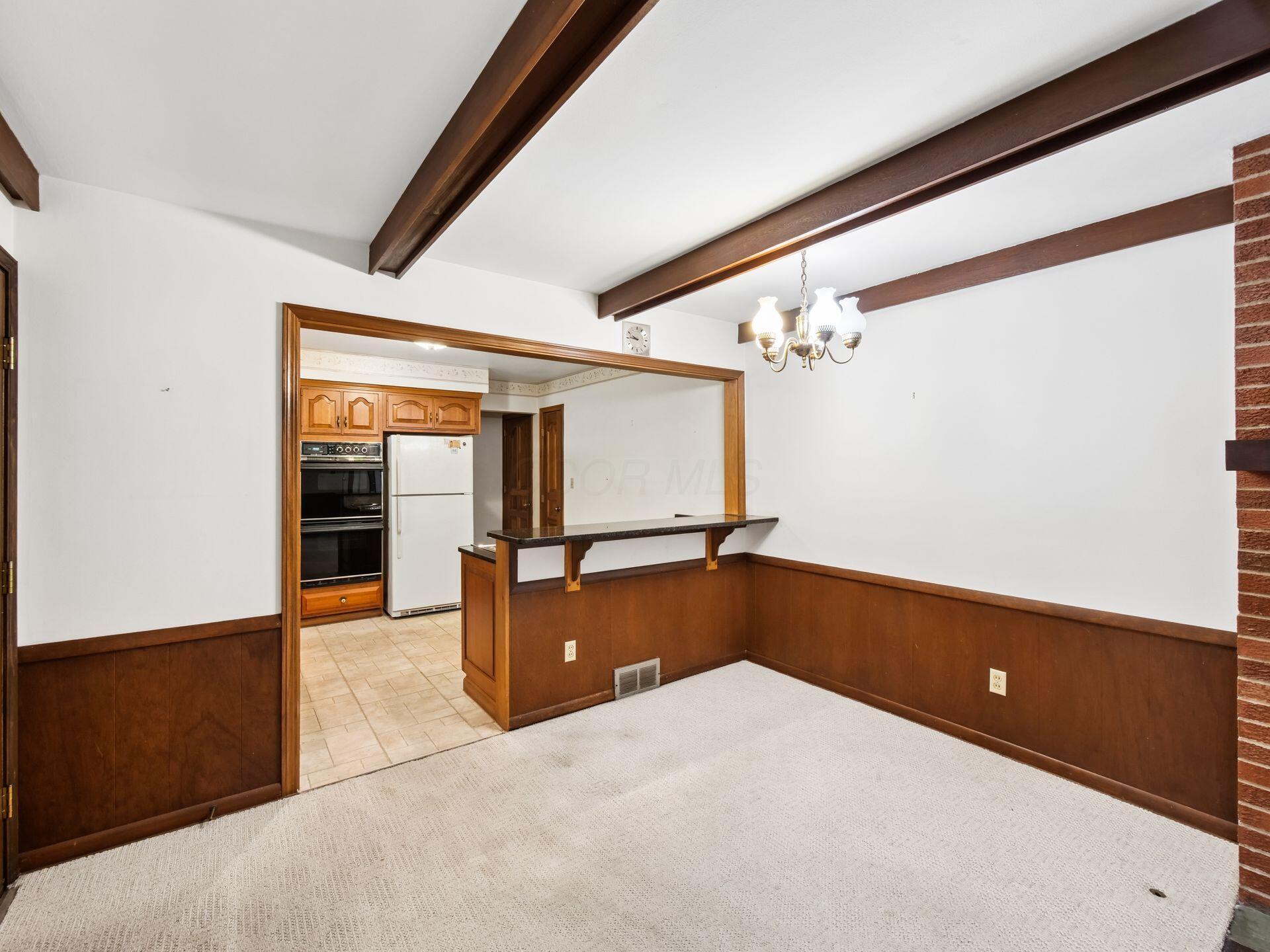 1069 Kennington Avenue Property Photo 11