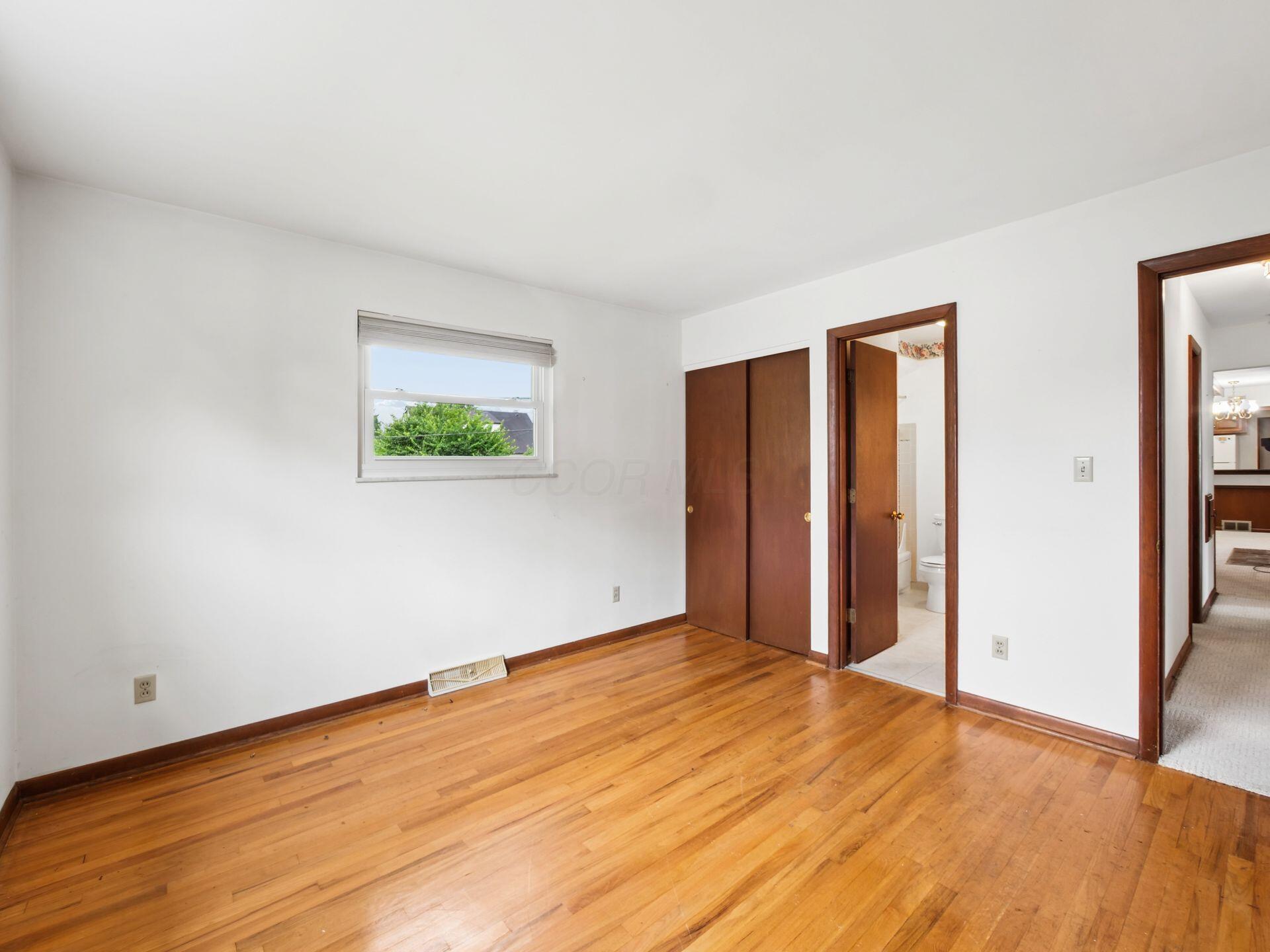 1069 Kennington Avenue Property Photo 23