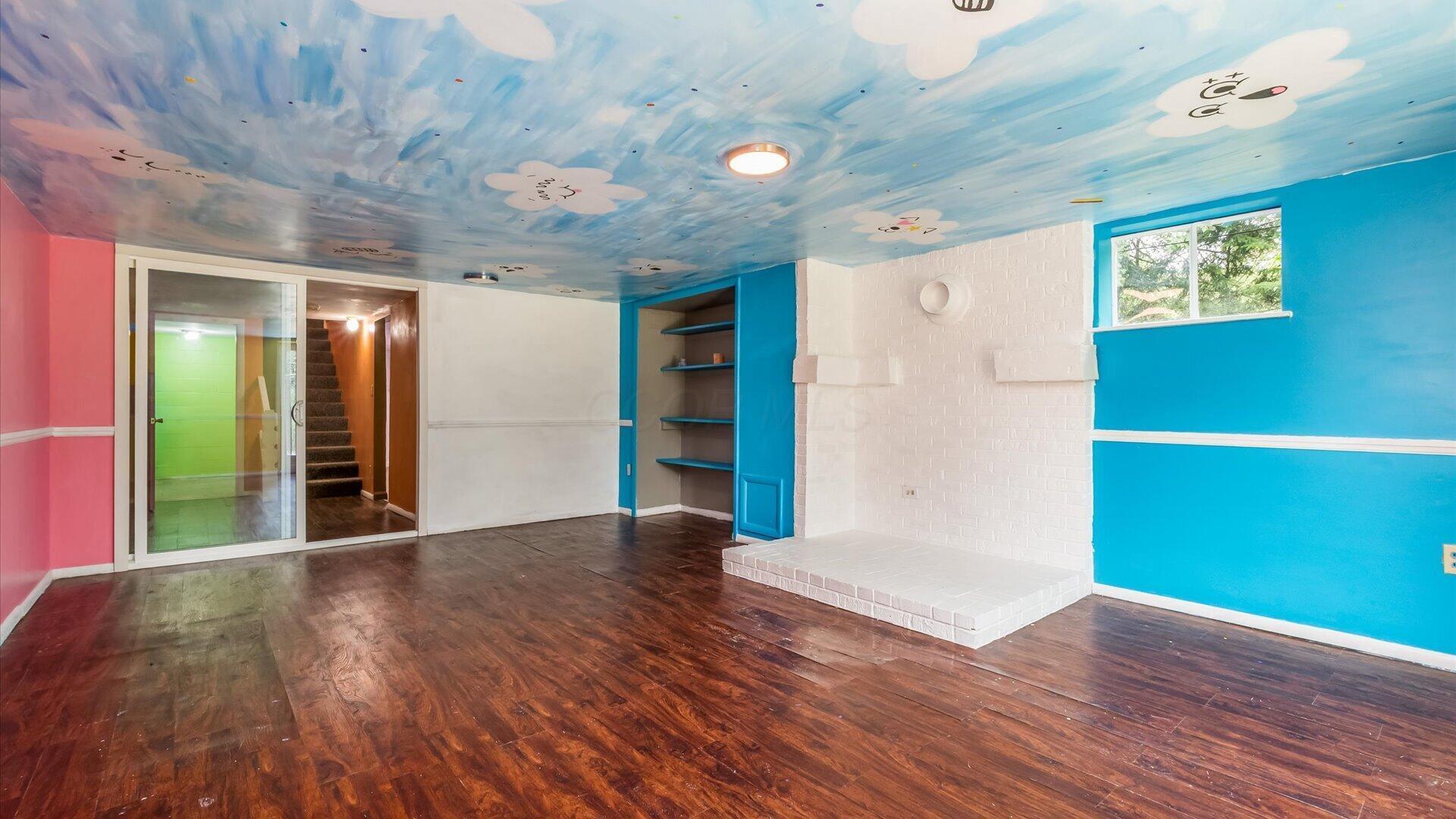300 Eastlawn Circle Property Photo 35
