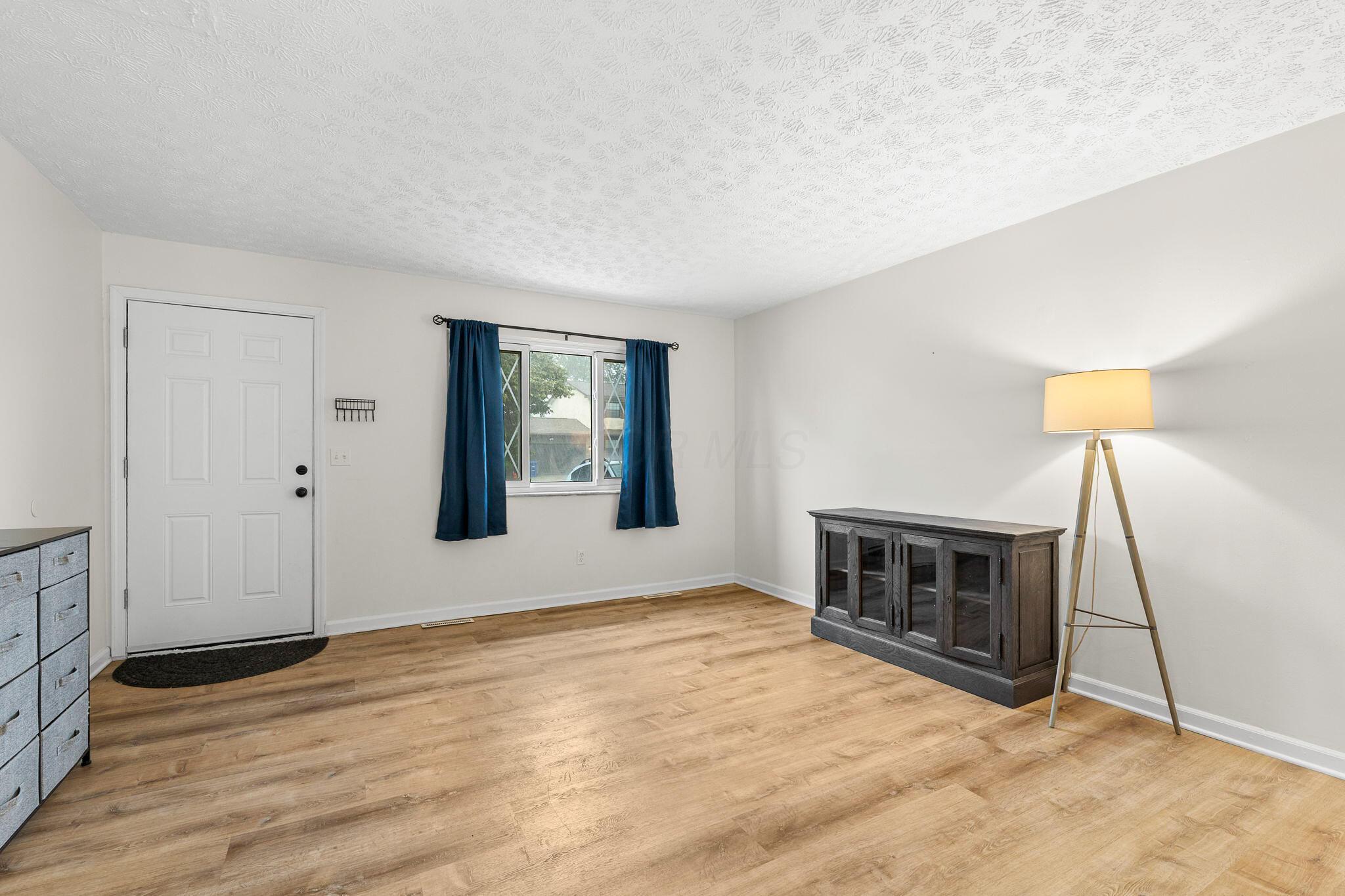 1301 Saffron Place Property Photo 6