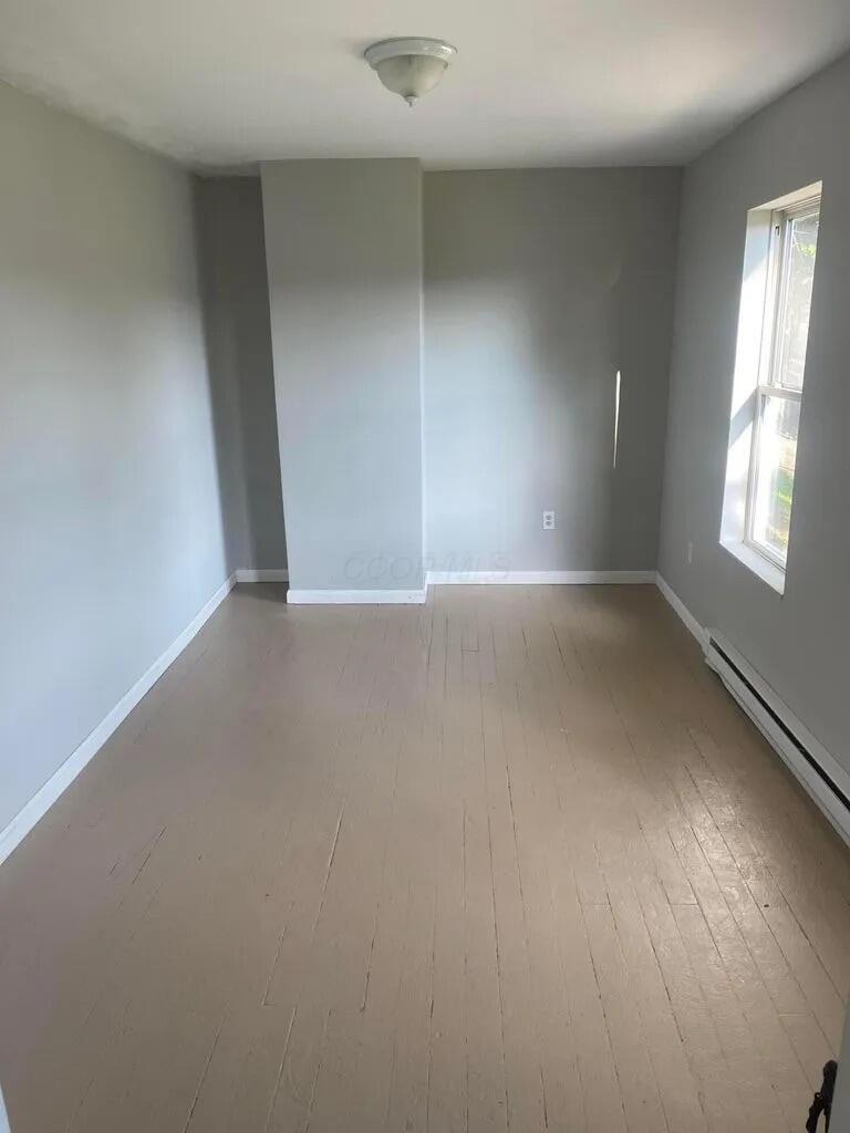 106 E Franklin Street Property Photo 3