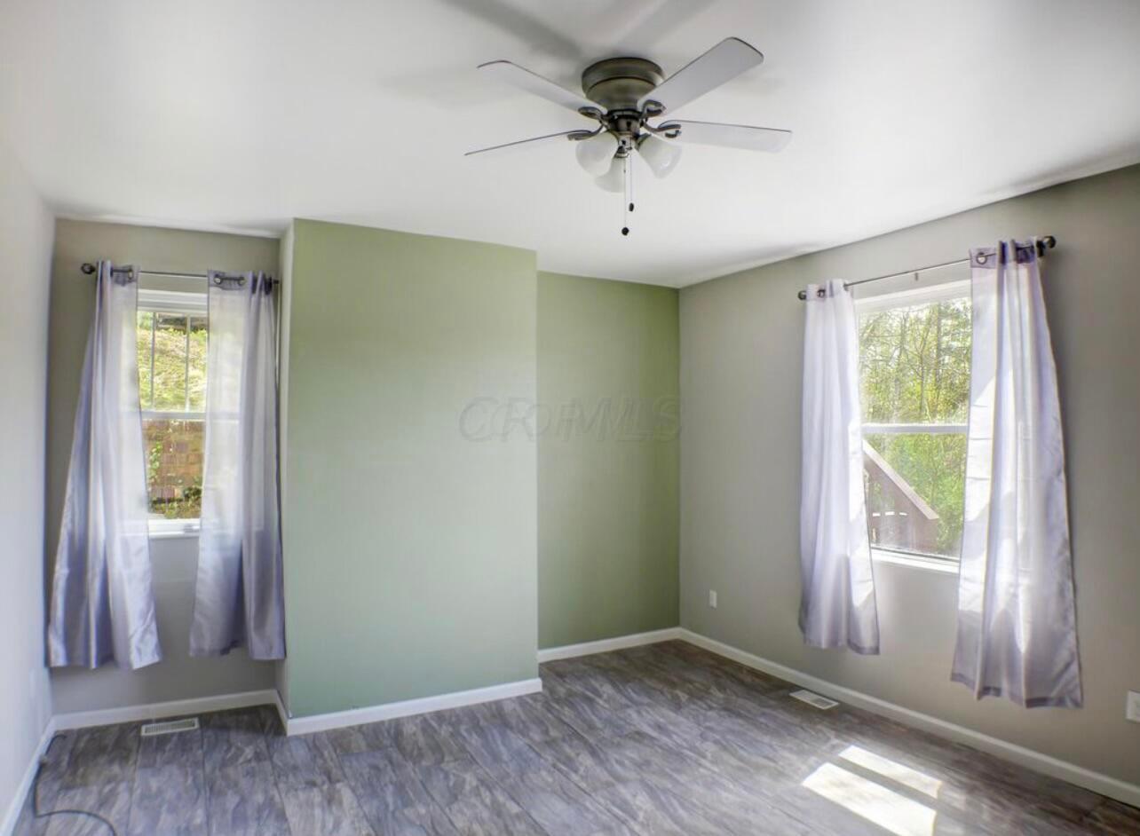 106 E Franklin Street Property Photo 4