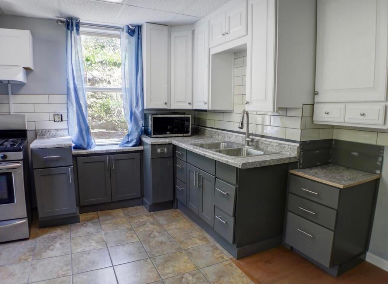 106 E Franklin Street Property Photo 7