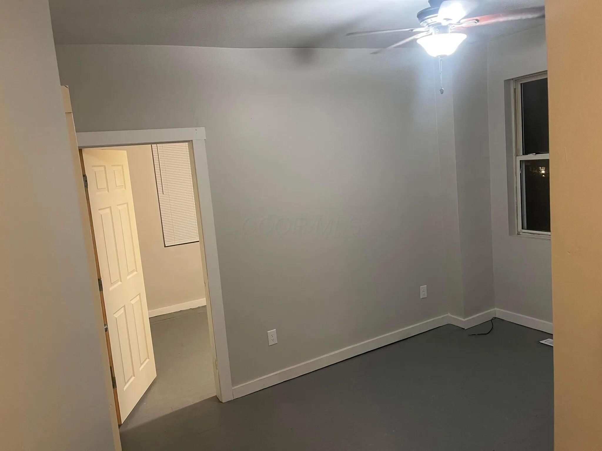106 E Franklin Street Property Photo 8