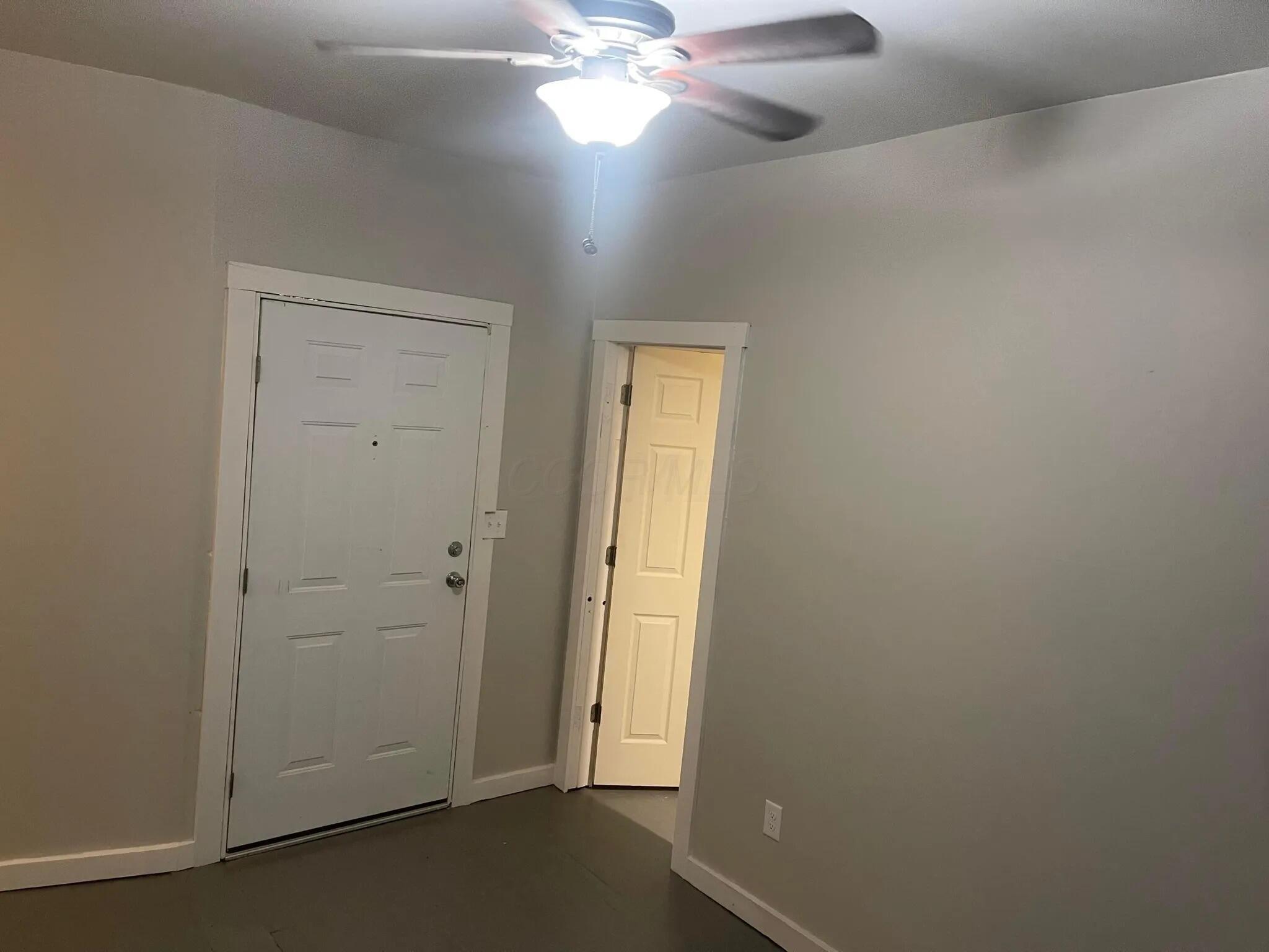 106 E Franklin Street Property Photo 11