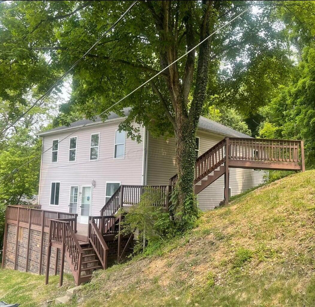 106 E Franklin Street Property Photo 25