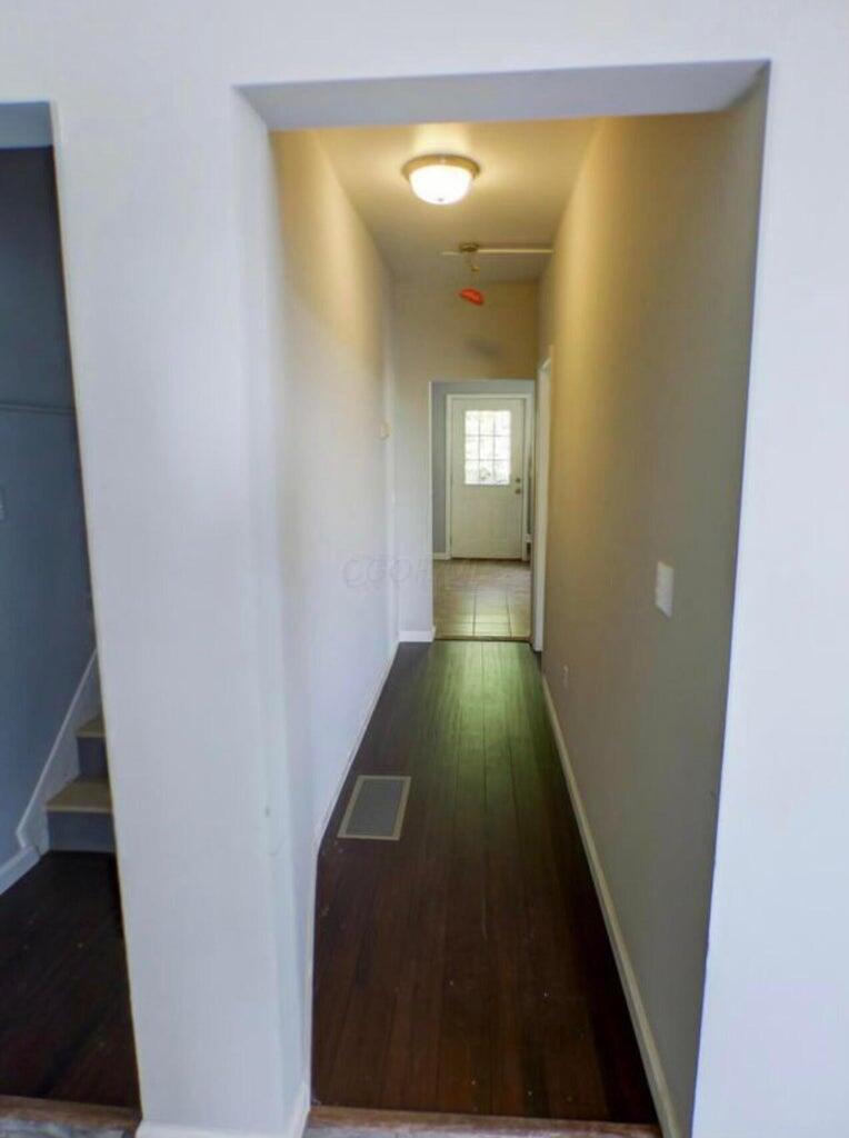 106 E Franklin Street Property Photo 28