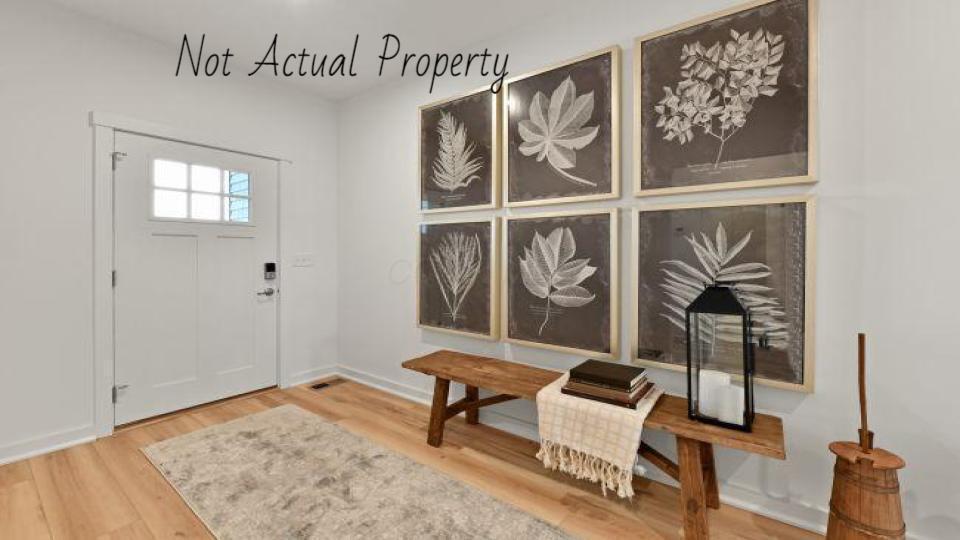 461 Creekside Drive Property Photo 4