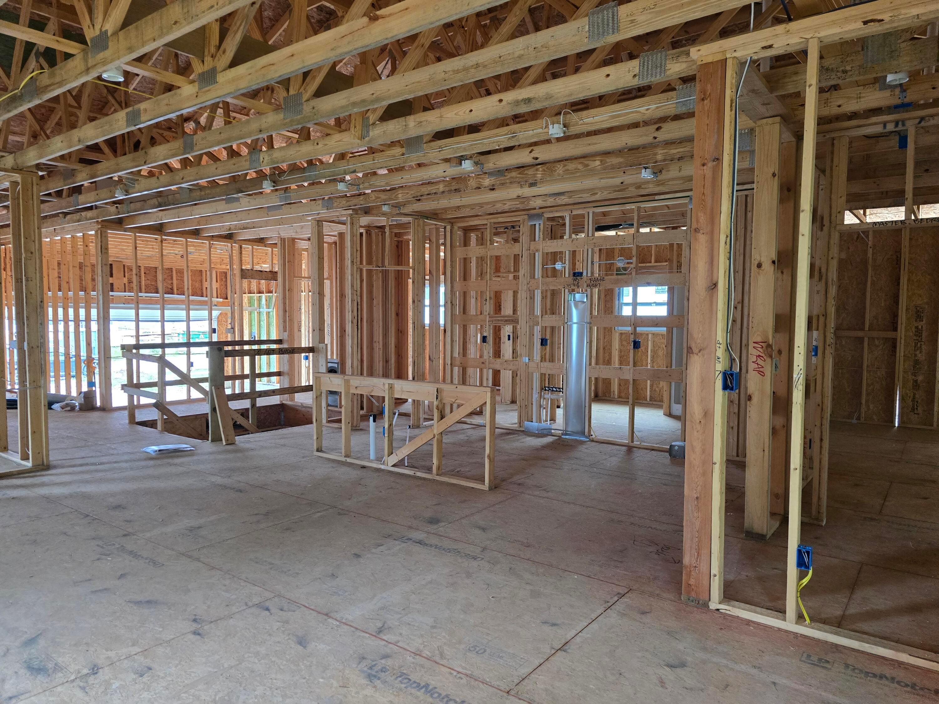 461 Creekside Drive Property Photo 15