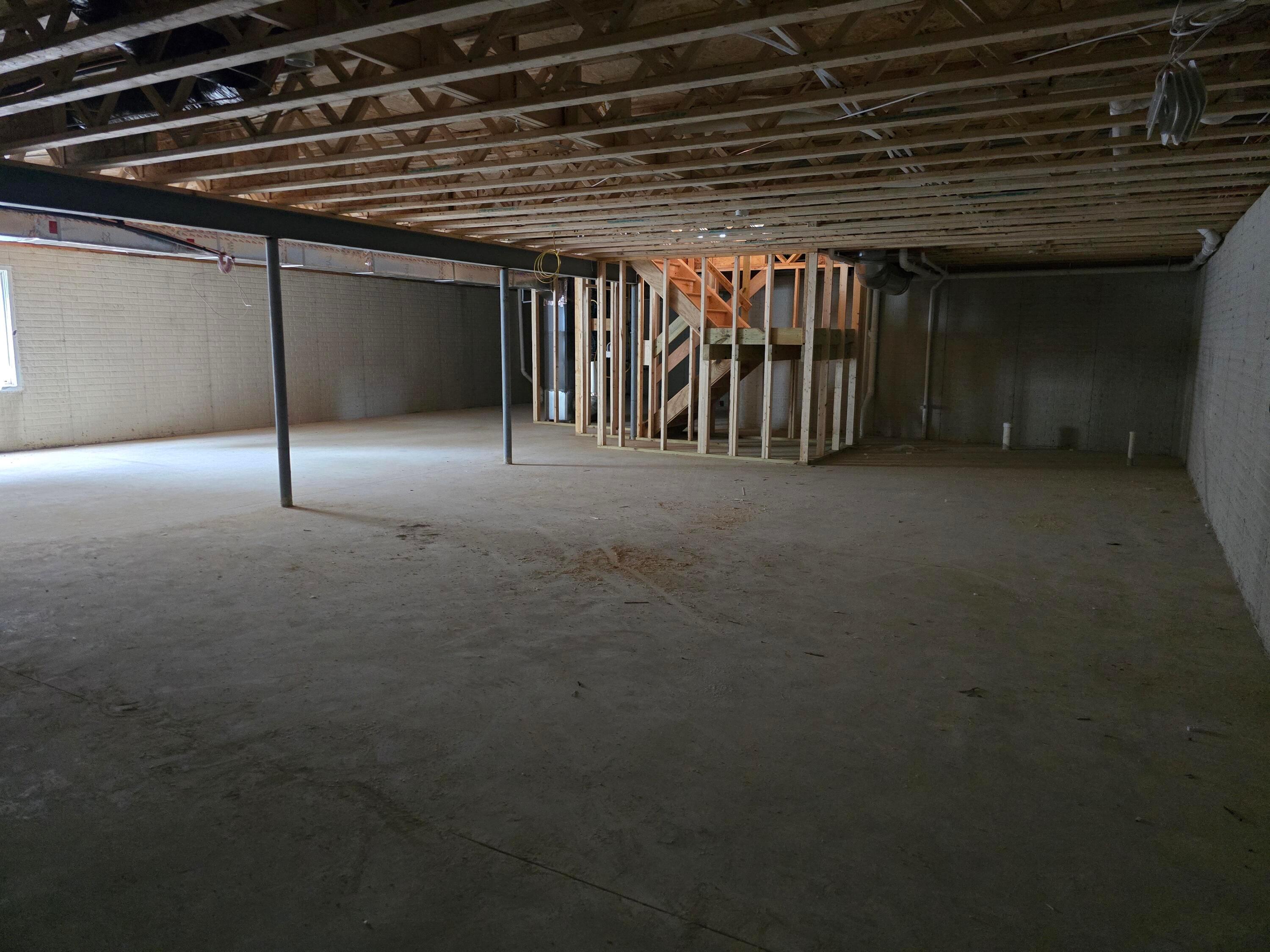 461 Creekside Drive Property Photo 32