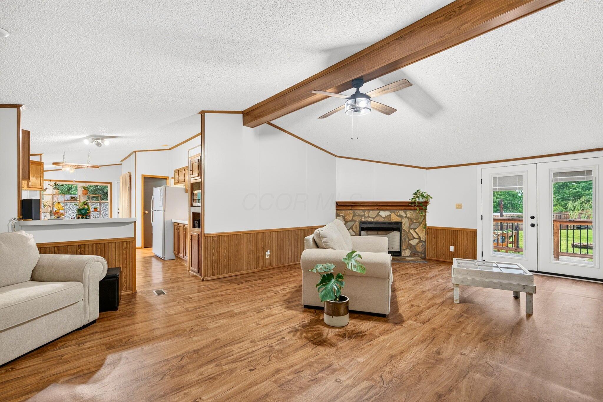 427 Davis Avenue Property Photo 18