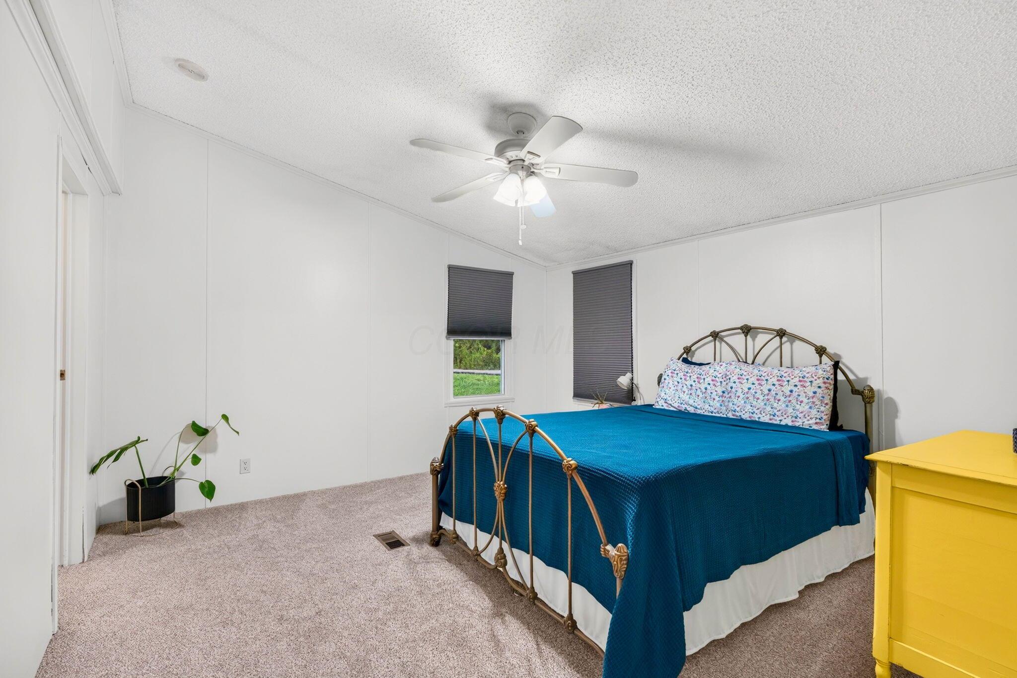 427 Davis Avenue Property Photo 29