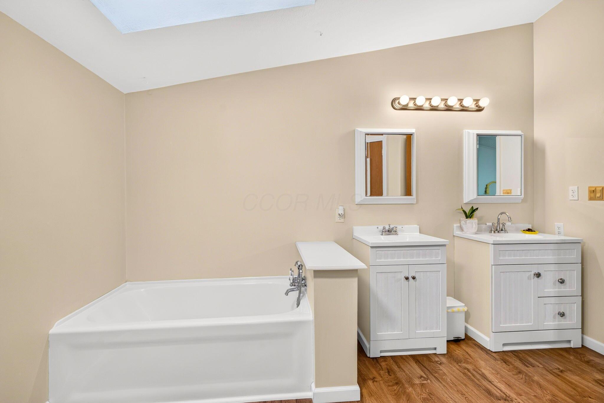 427 Davis Avenue Property Photo 39